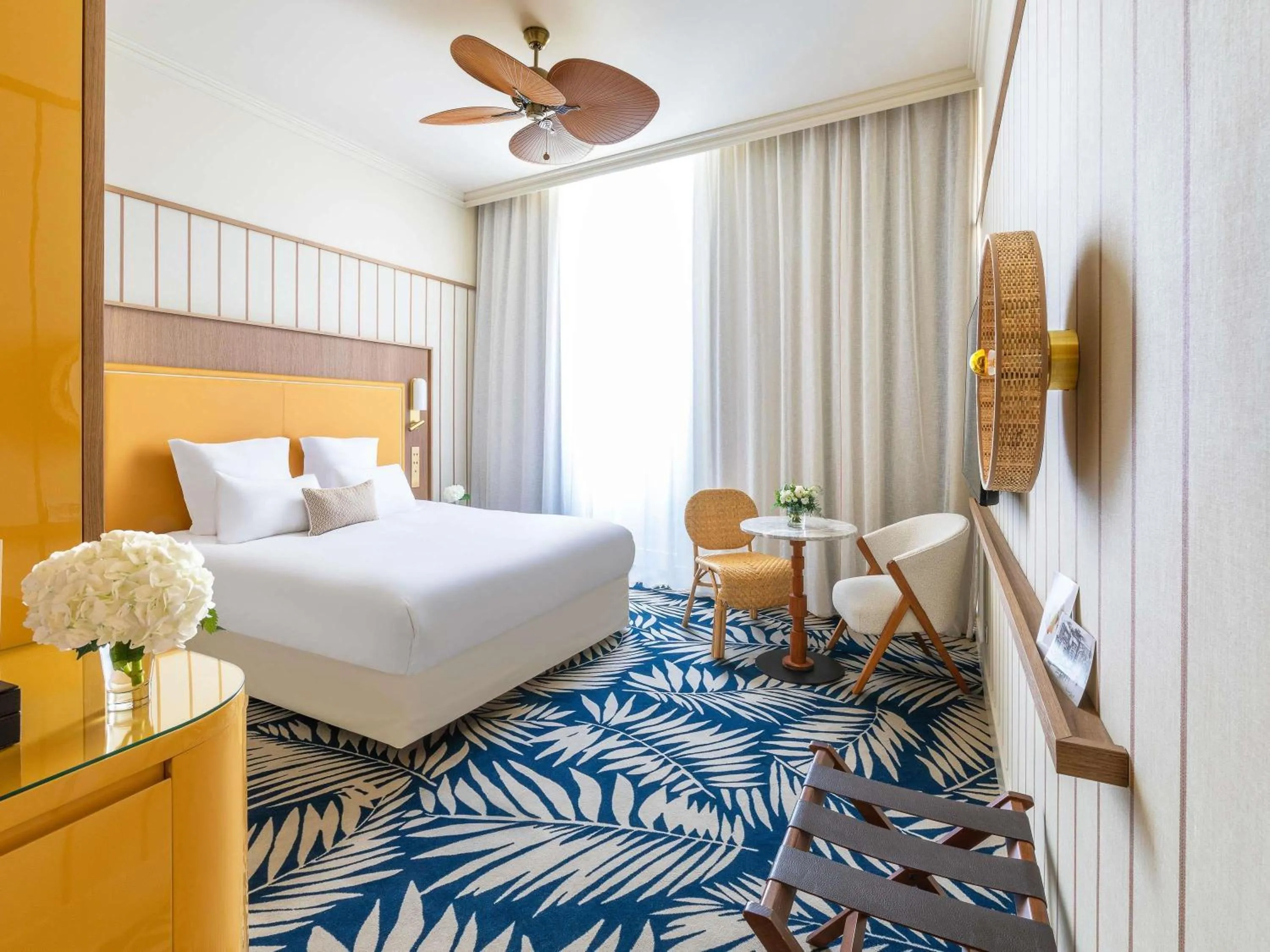 Bedroom, Bed in Grand Hotel Beauvau Marseille Vieux-Port - MGallery Collection