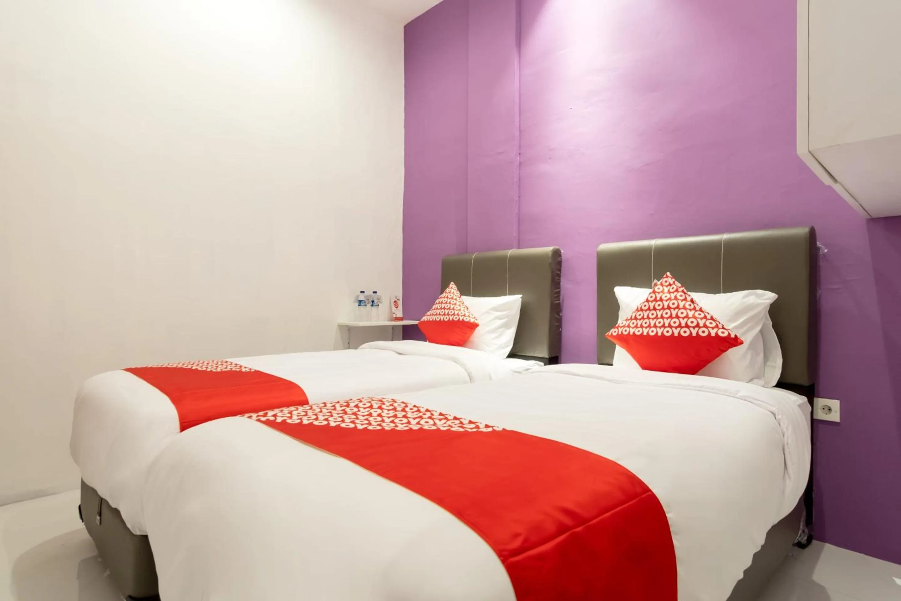 Bedroom, Bed in Hotel O Royal Guest House