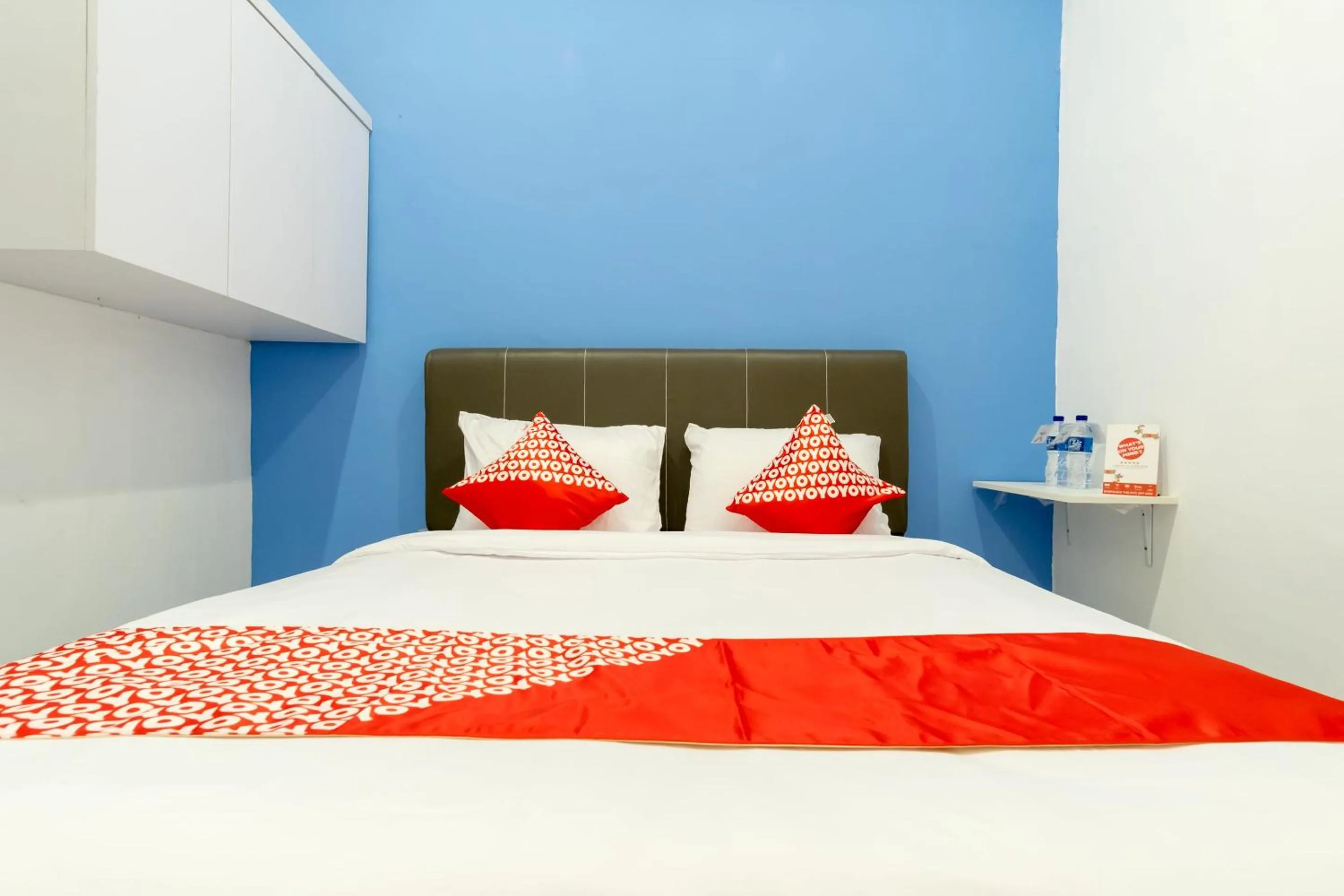 Bedroom, Bed in Hotel O Royal Guest House