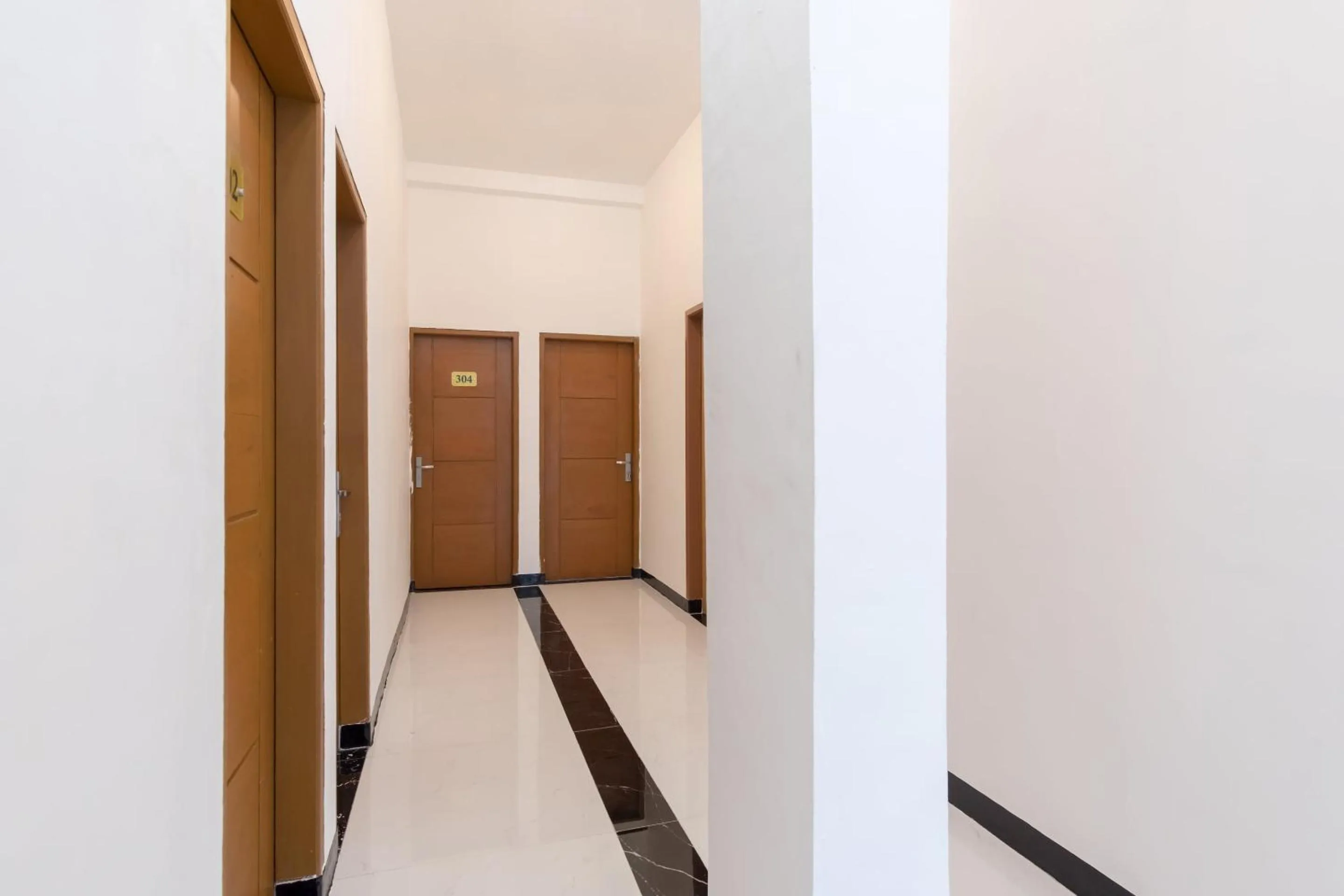 Lobby or reception in Hotel O Royal Guest House