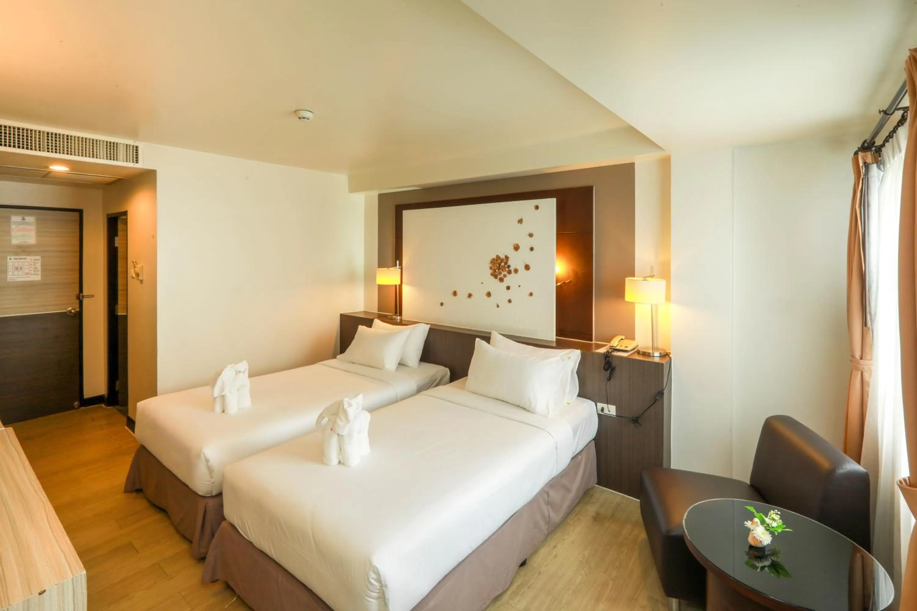 Bed in Flipper House Hotel - SHA Extra Plus