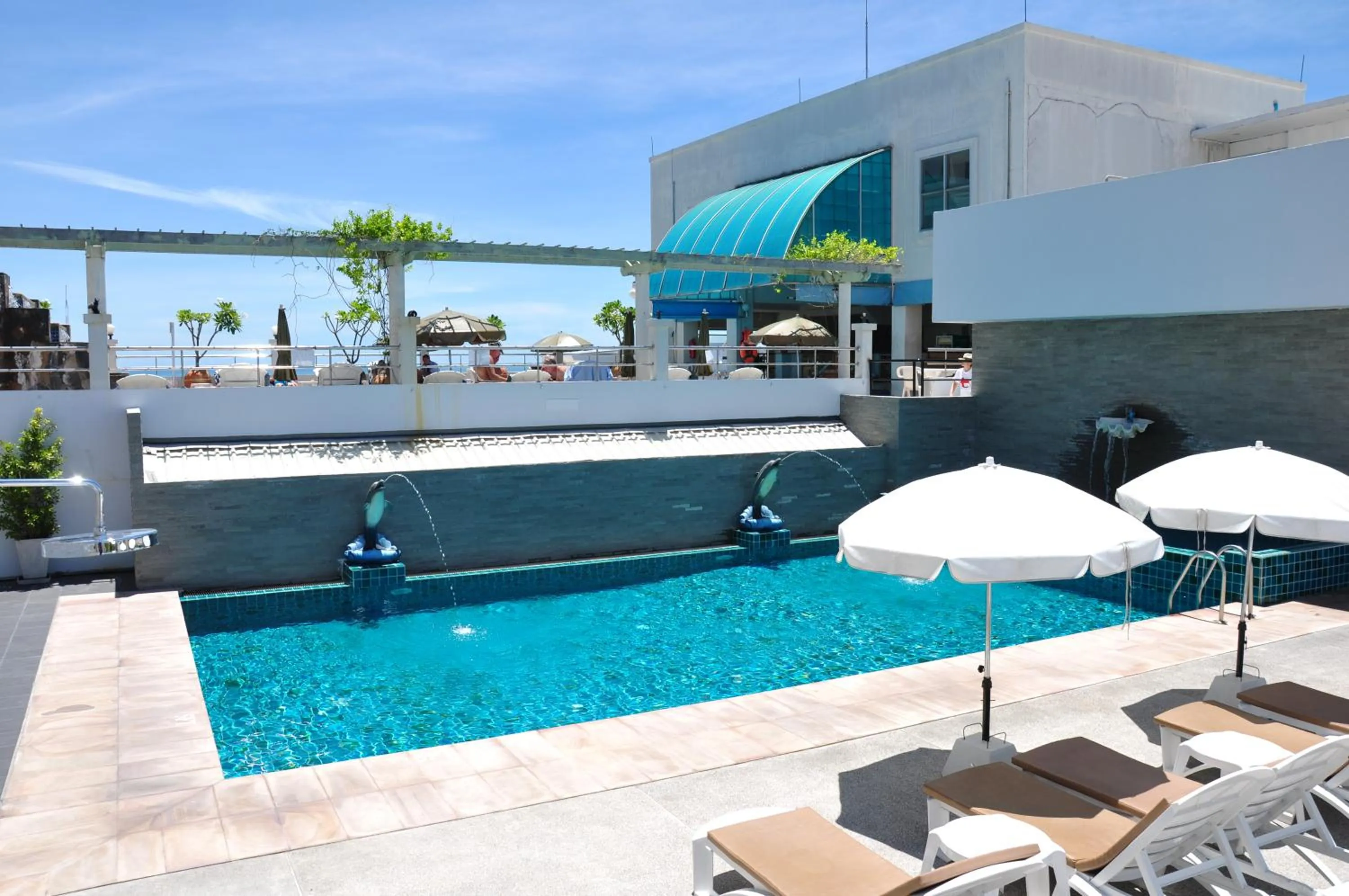 Facade/entrance in Flipper House Hotel - SHA Extra Plus