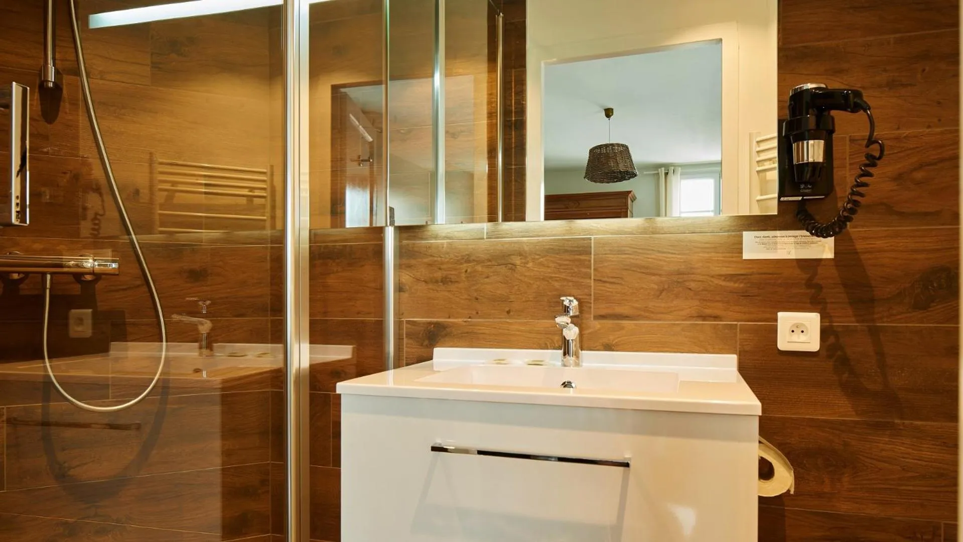 Bathroom in Logis Hôtel La Chaize