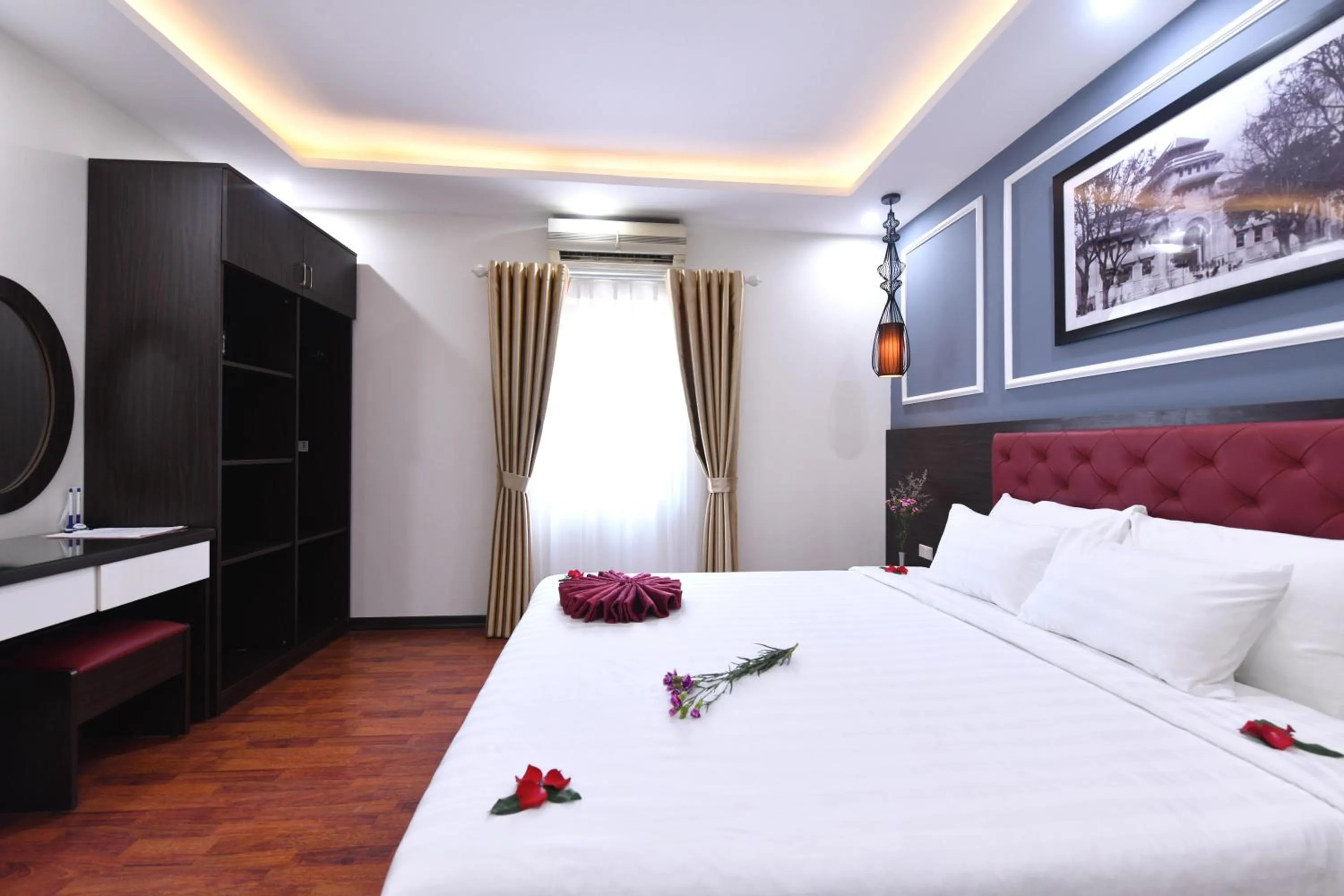 Bed in Hanoi Elpis Grand Hotel