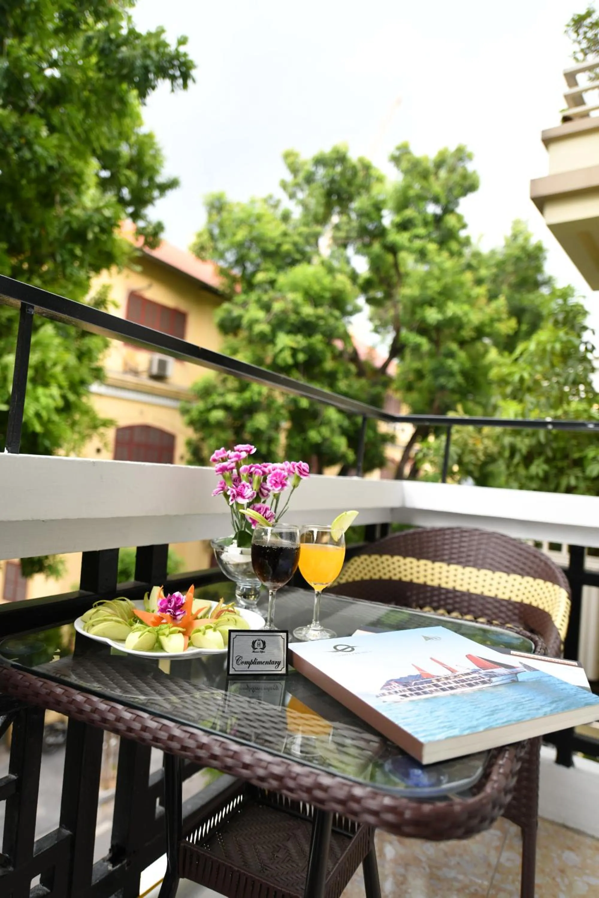 Patio in Hanoi Elpis Grand Hotel