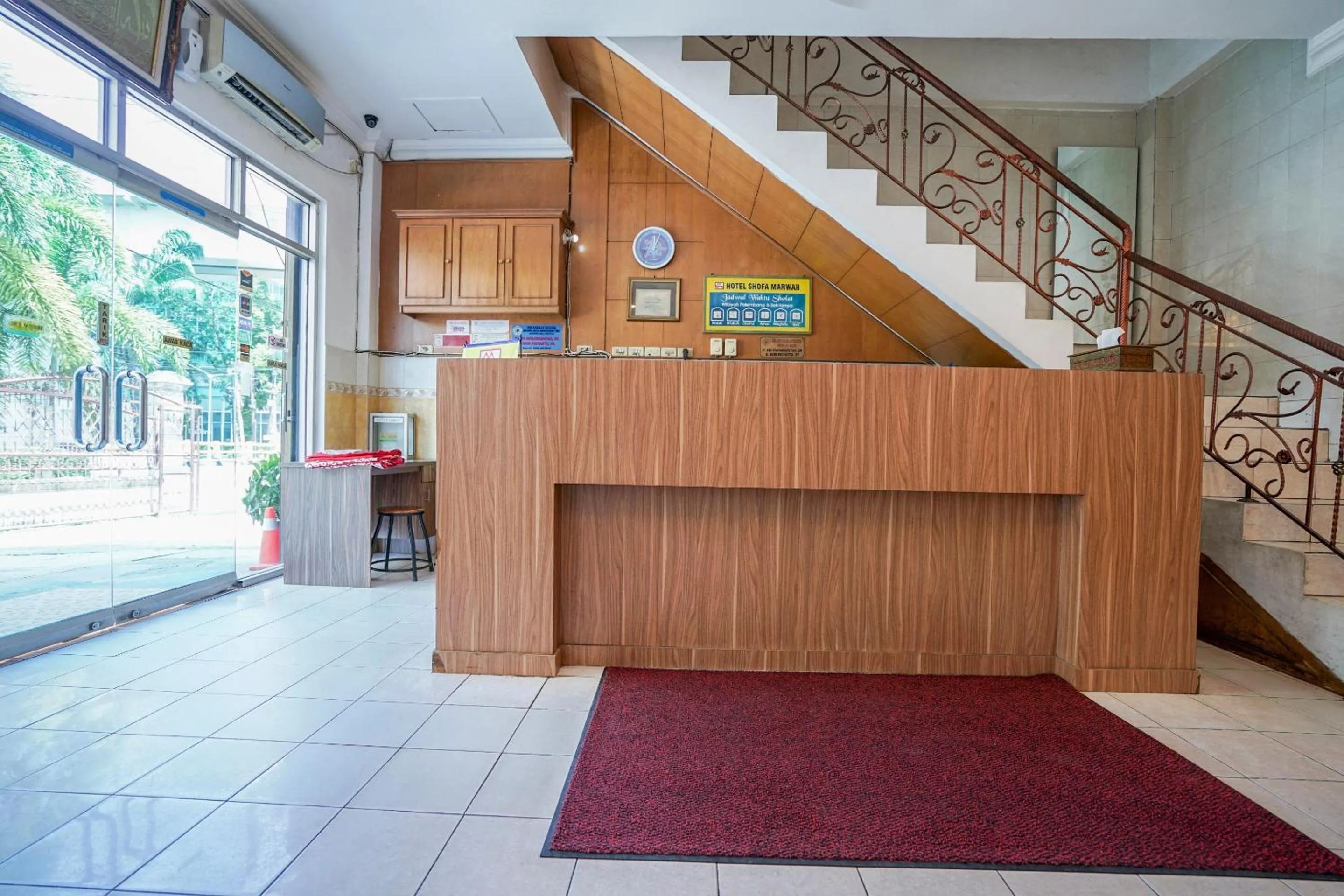 Lobby or reception in SUPER OYO 1173 Hotel Shofa Marwah