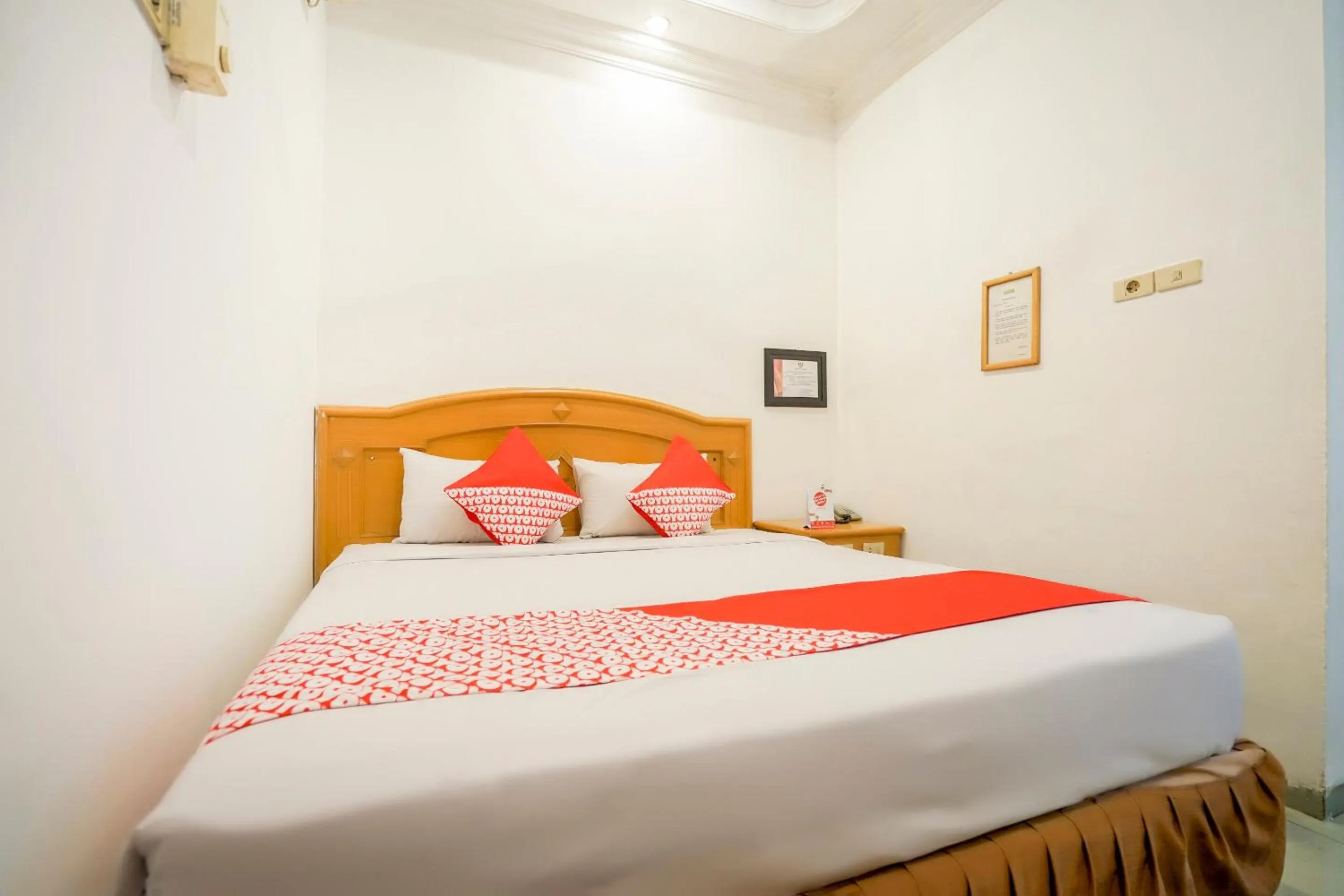 Bedroom in SUPER OYO 1173 Hotel Shofa Marwah