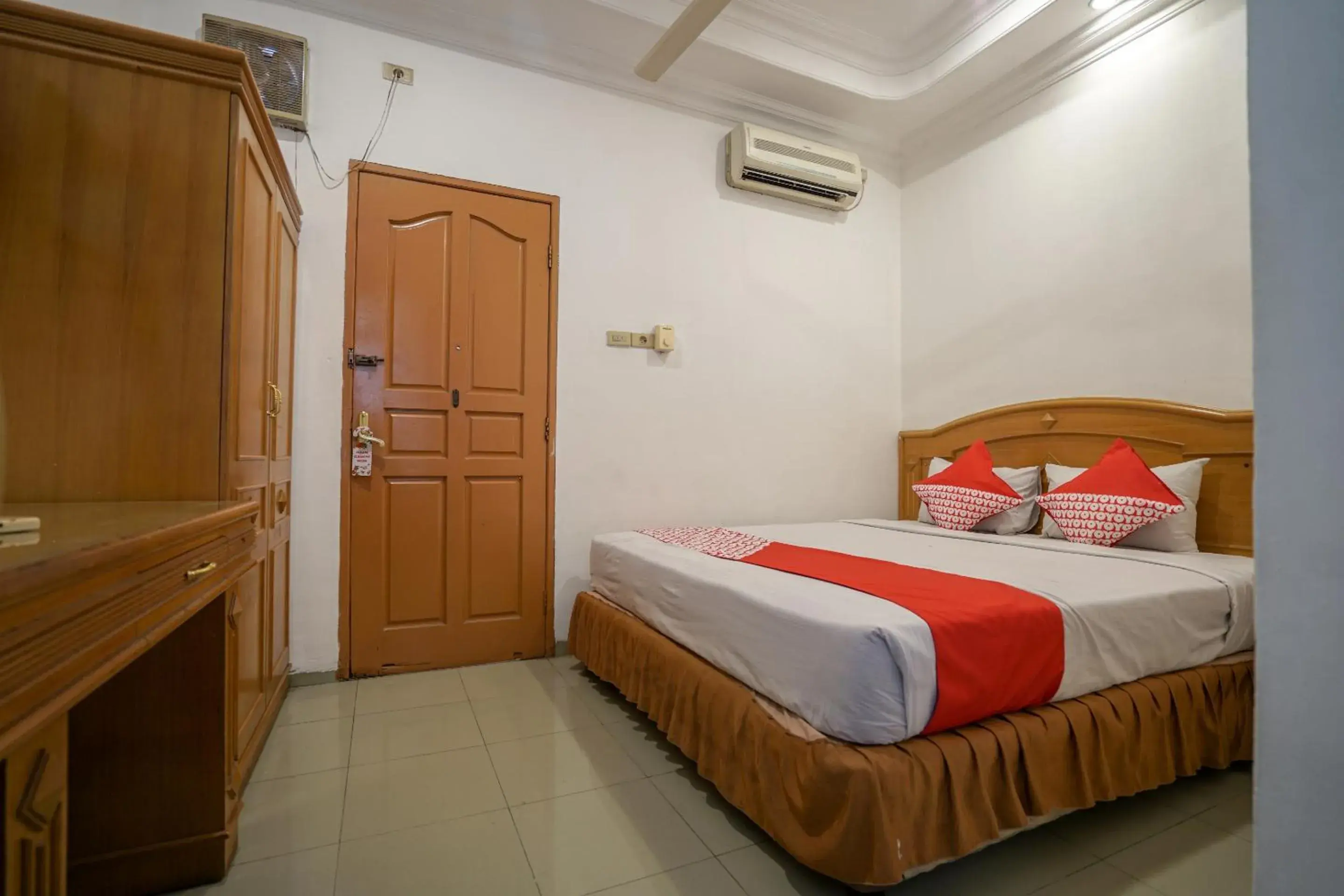 Standard Double Room in SUPER OYO 1173 Hotel Shofa Marwah Standard Double Room in SUPER OYO 1173 Hotel Shofa Marwah