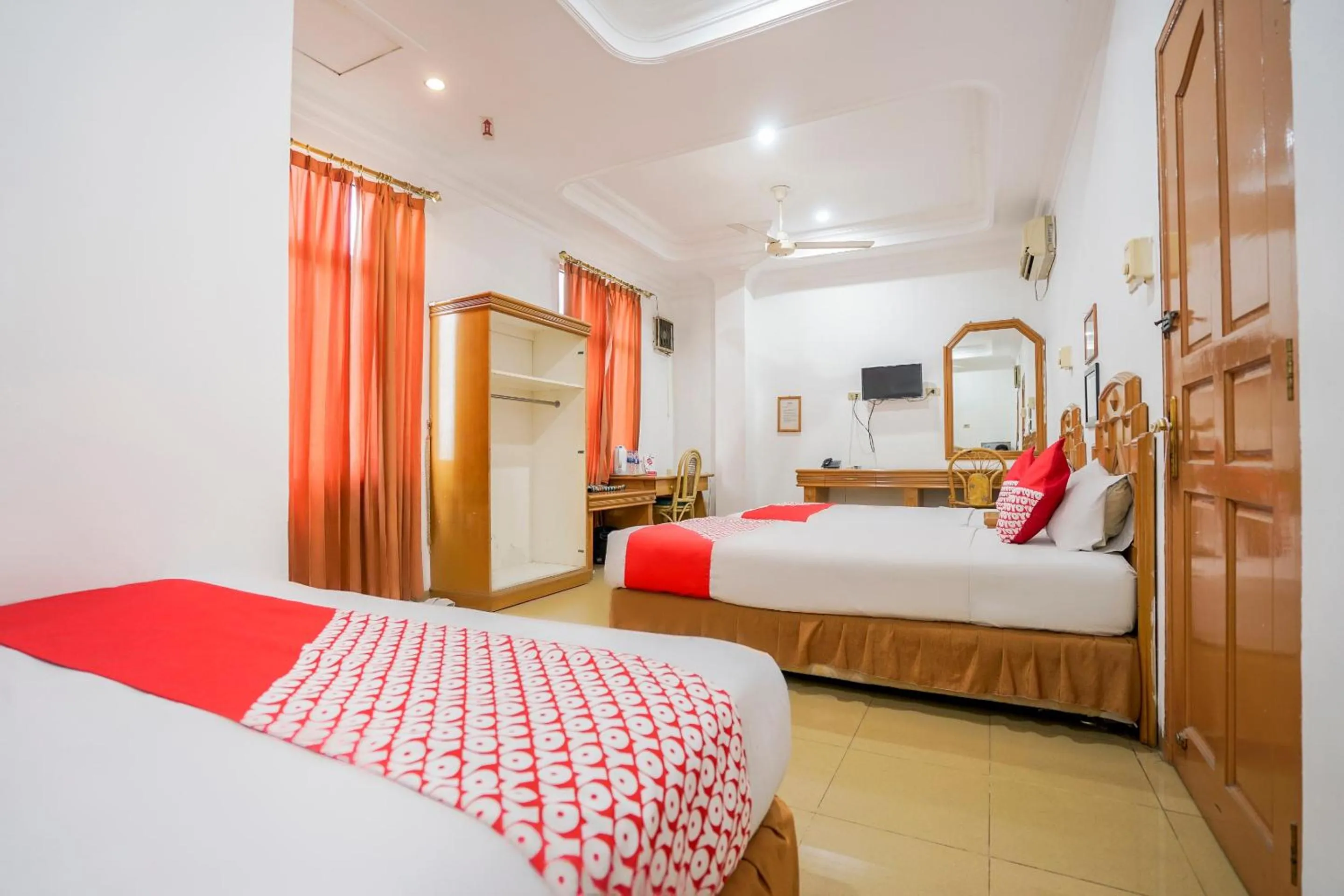 Bedroom in SUPER OYO 1173 Hotel Shofa Marwah
