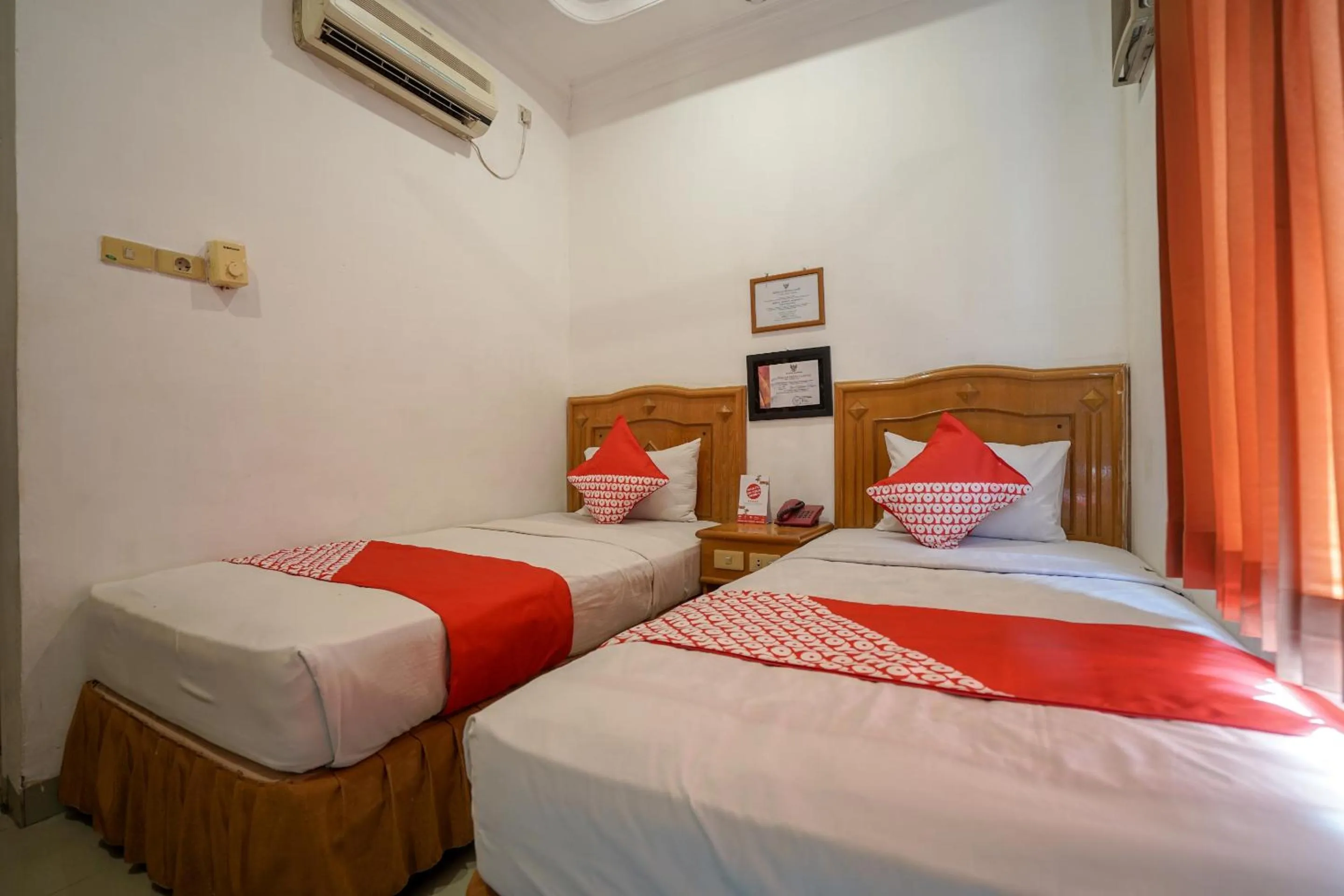 Standard Twin Room in SUPER OYO 1173 Hotel Shofa Marwah