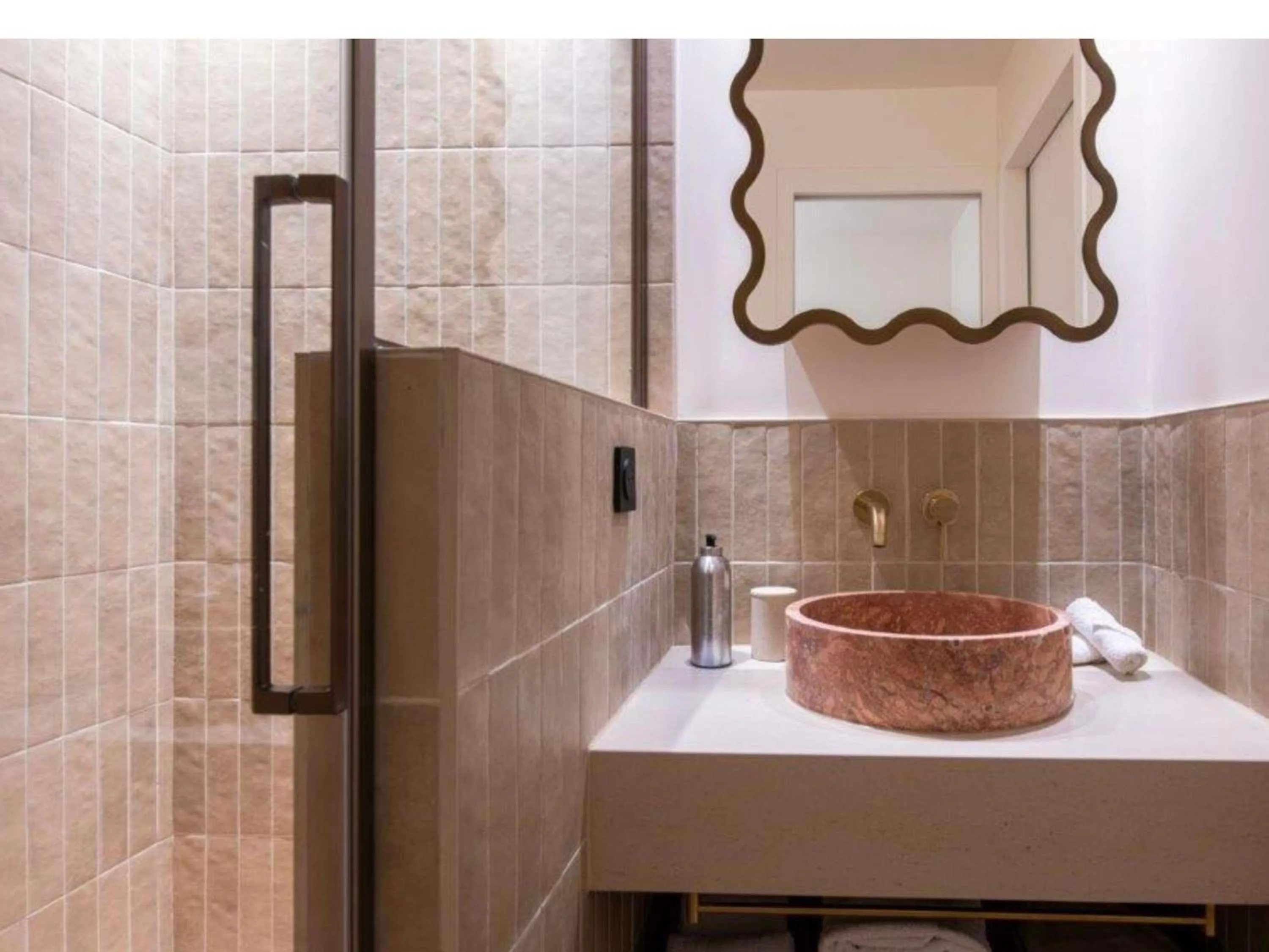 Bedroom in Grand Hôtel Roi René Aix - MGallery Collection