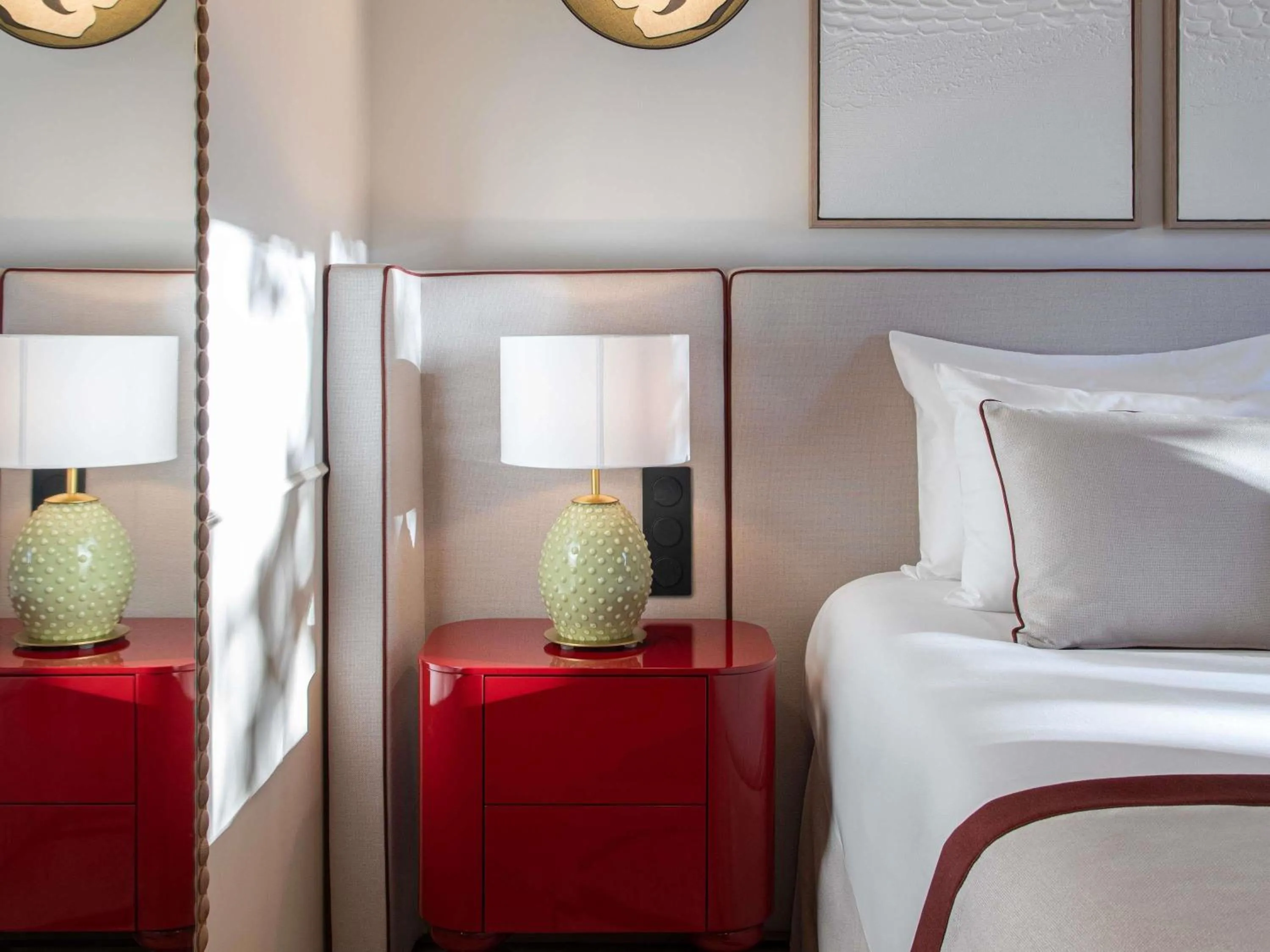 Bedroom, Bed in Grand Hôtel Roi René Aix - MGallery Collection