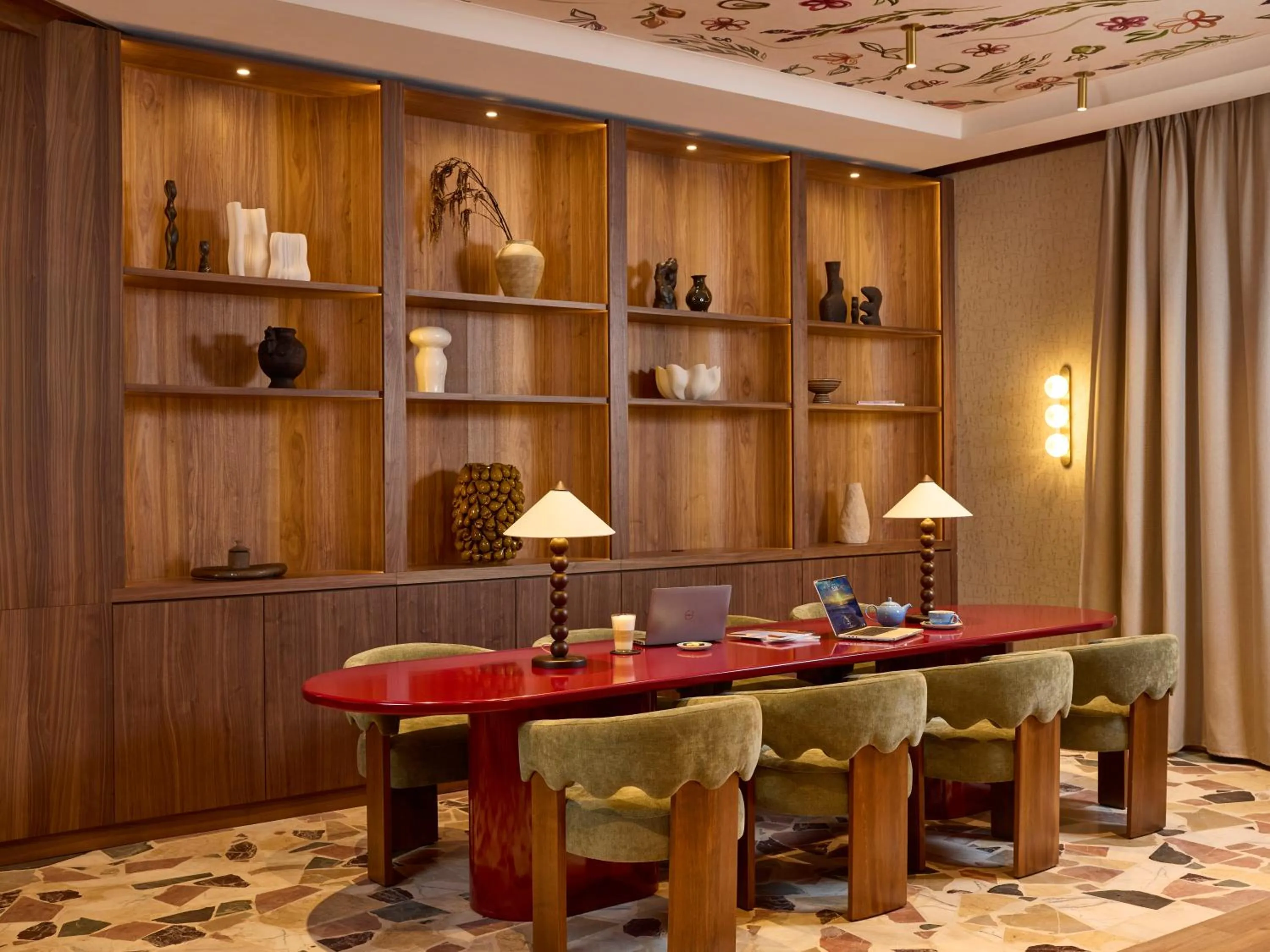 Lobby or reception in Grand Hôtel Roi René Aix - MGallery Collection