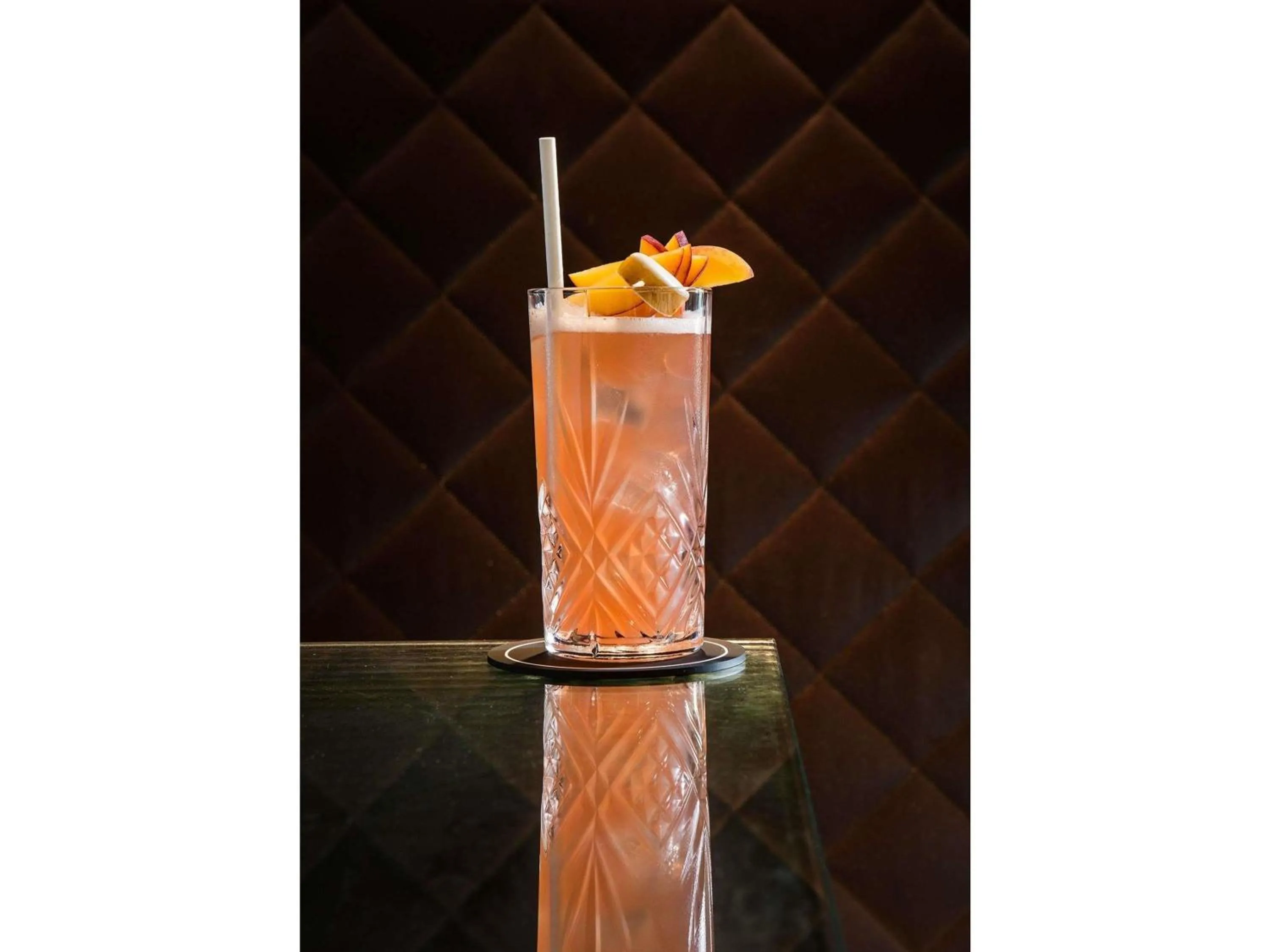 Lounge or bar in Grand Hôtel Roi René Aix - MGallery Collection