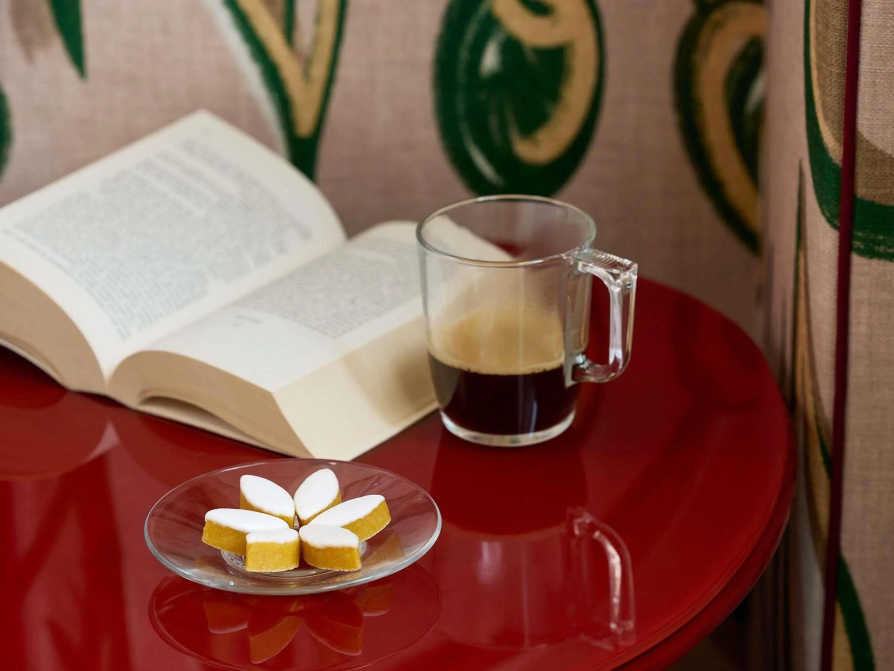 Bedroom in Grand Hôtel Roi René Aix - MGallery Collection