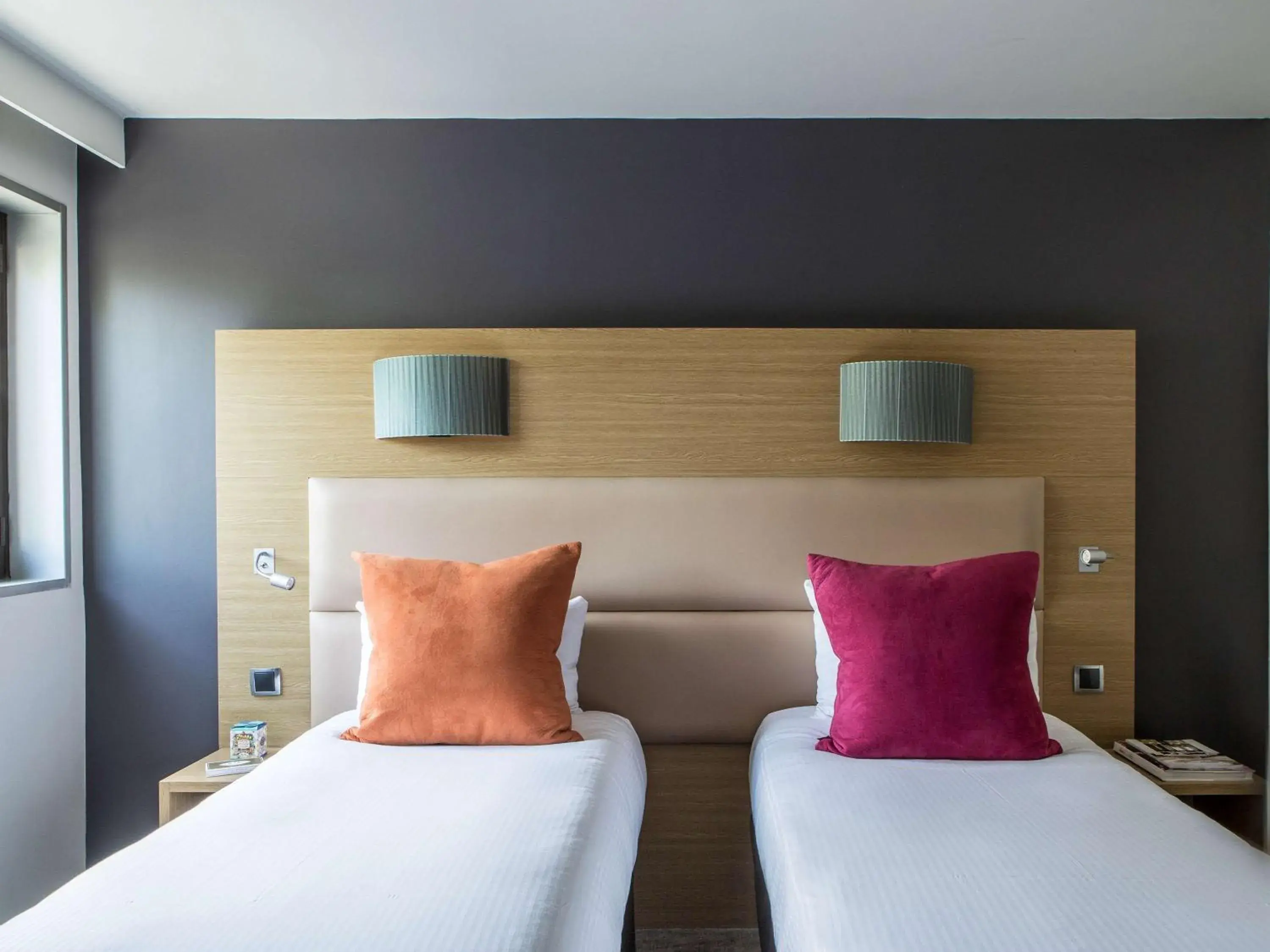 Classic Twin Room in Grand Hôtel Roi René Aix - MGallery Collection Classic Twin Room in Grand Hôtel Roi René Aix - MGallery Collection