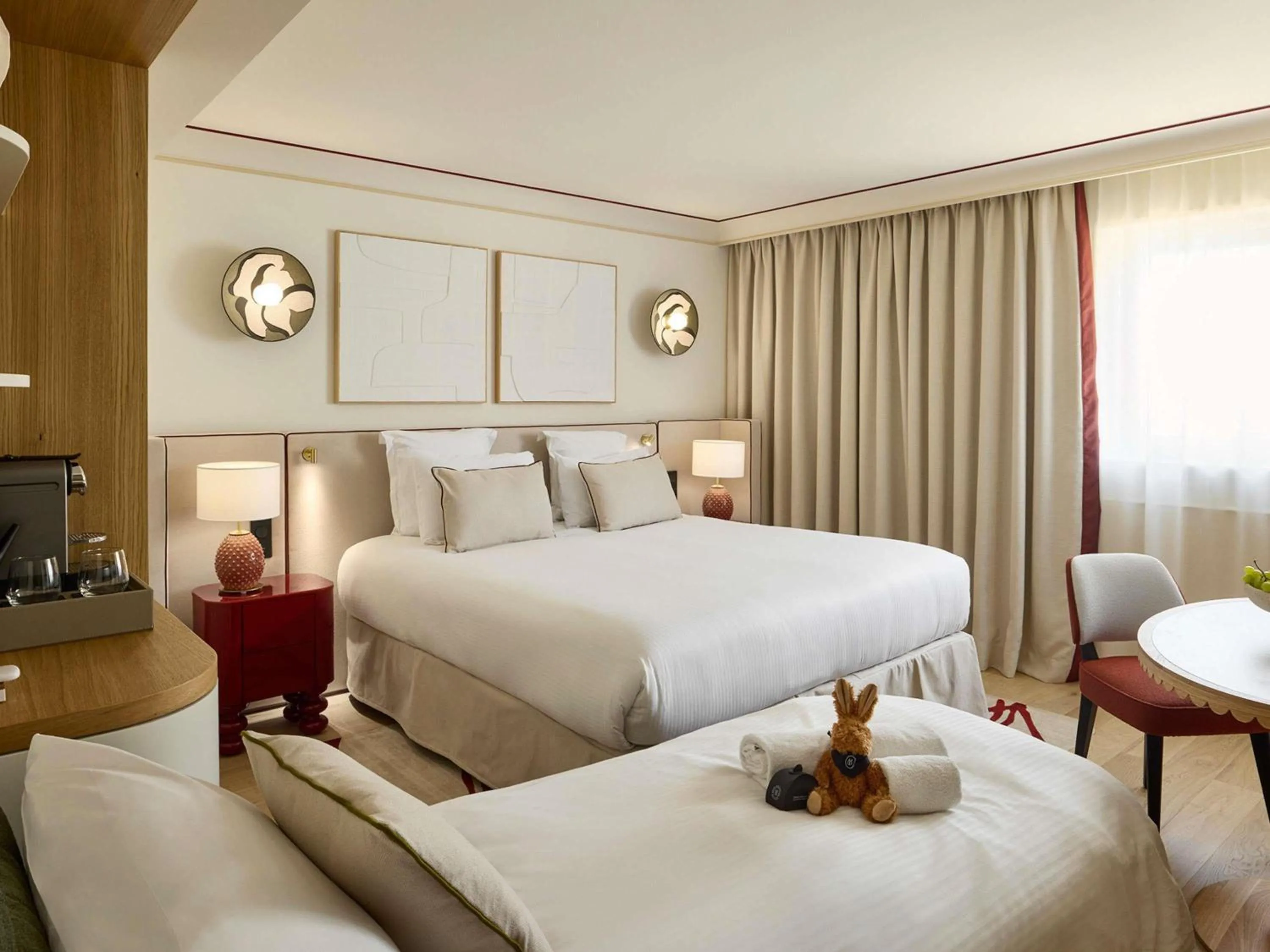 Bedroom, Bed in Grand Hôtel Roi René Aix - MGallery Collection