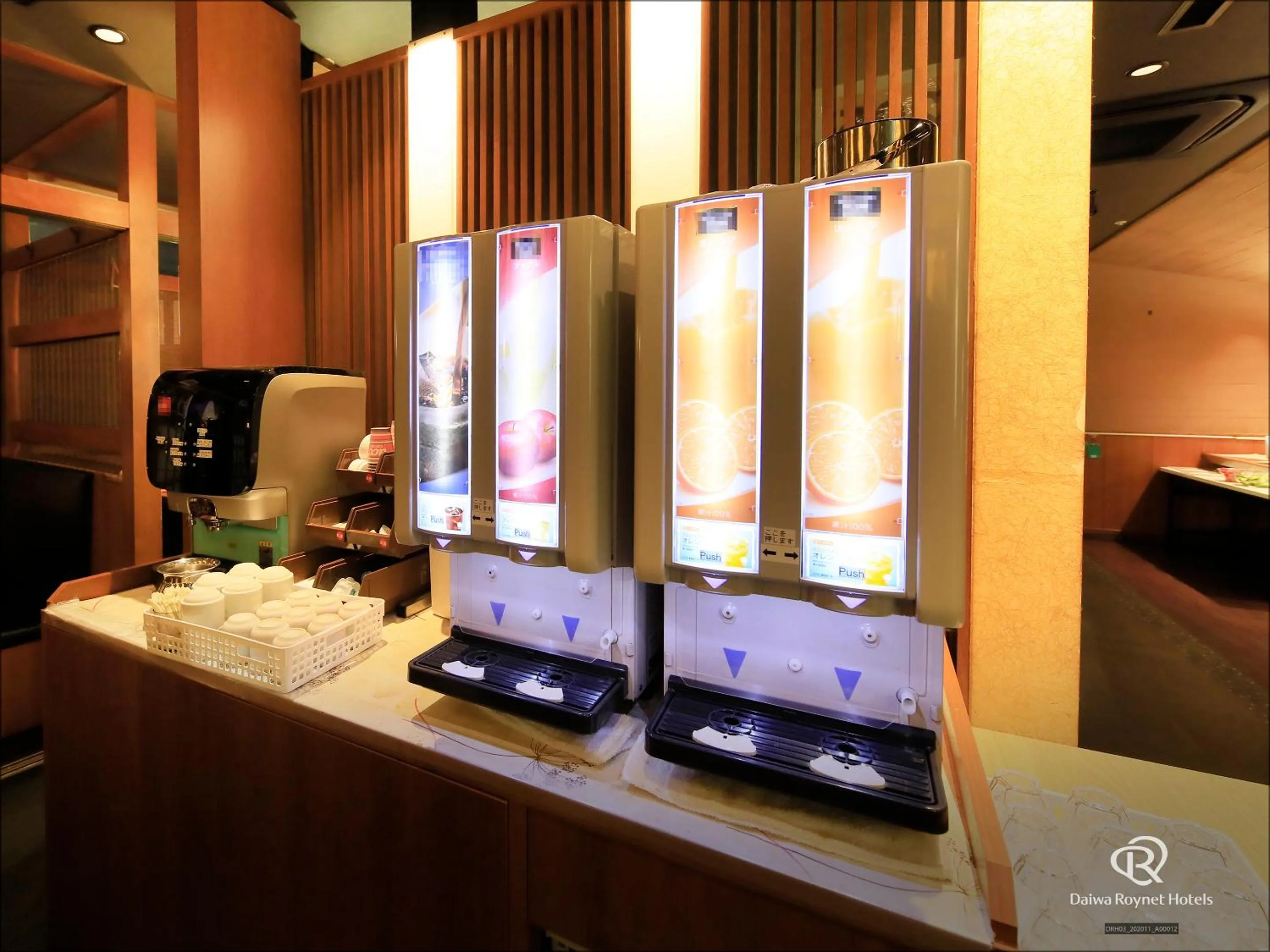 Buffet breakfast, TV/Entertainment Center in Daiwa Roynet Hotel Kanazawa