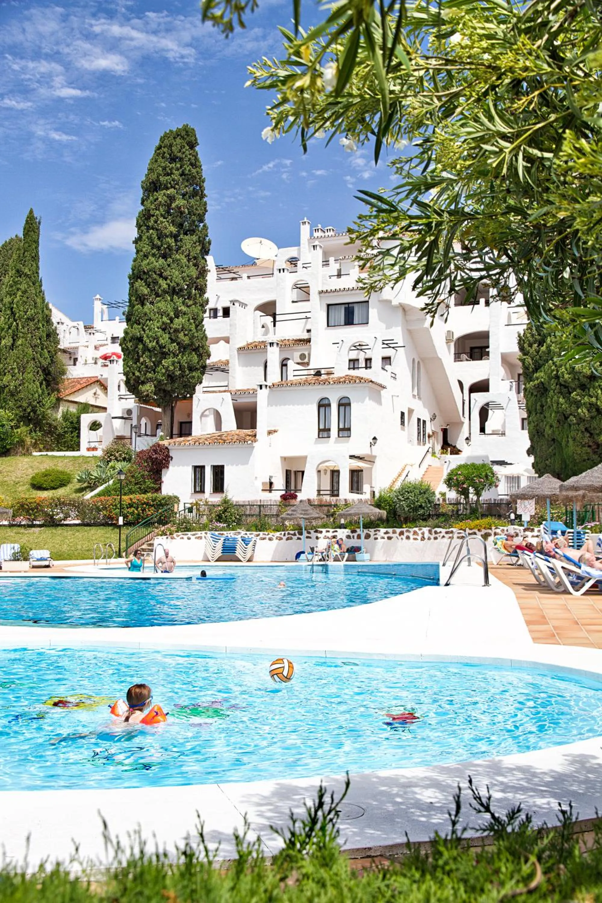 Swimming pool in Pueblo Evita