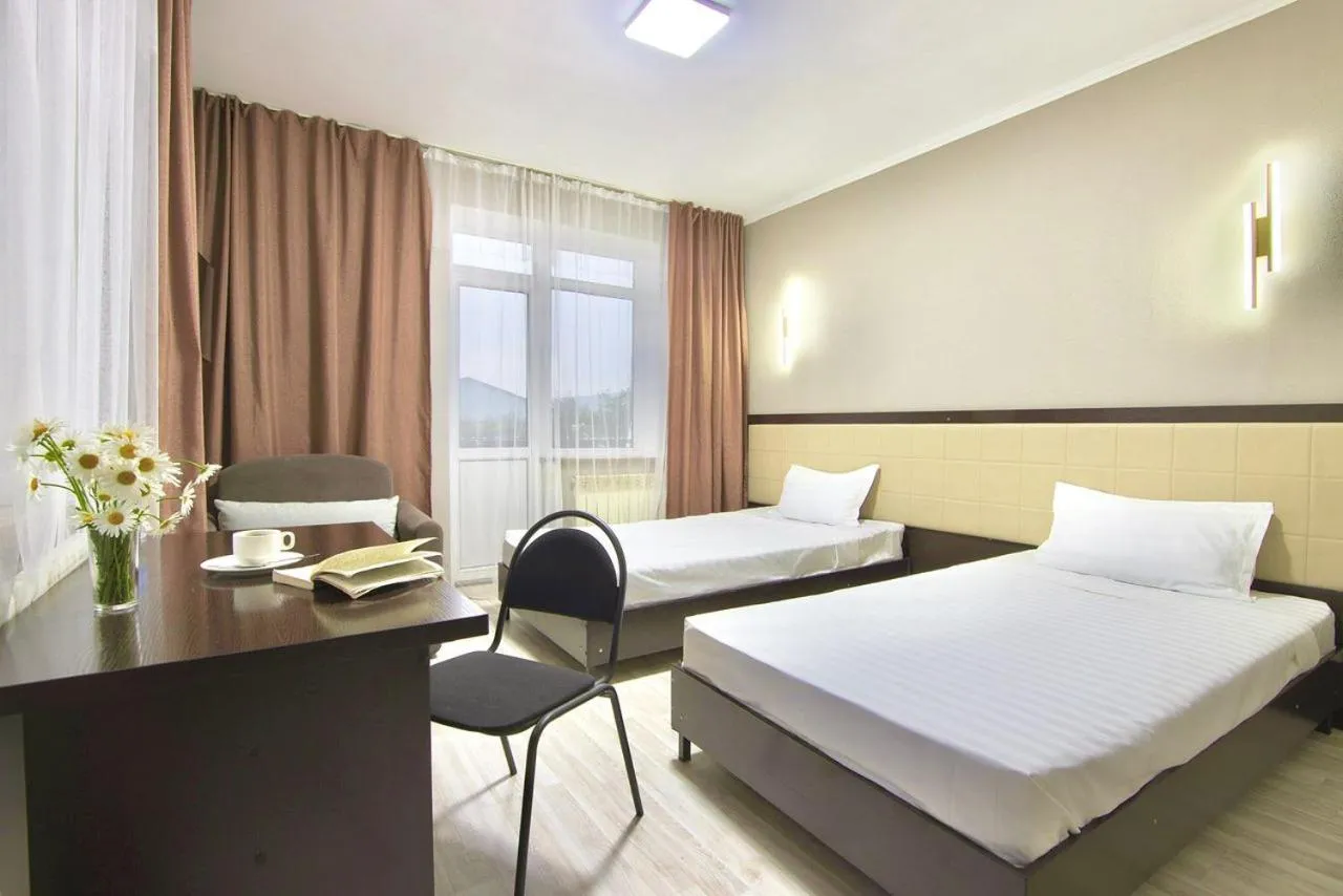 Living room, Bed in Altamira Hotel