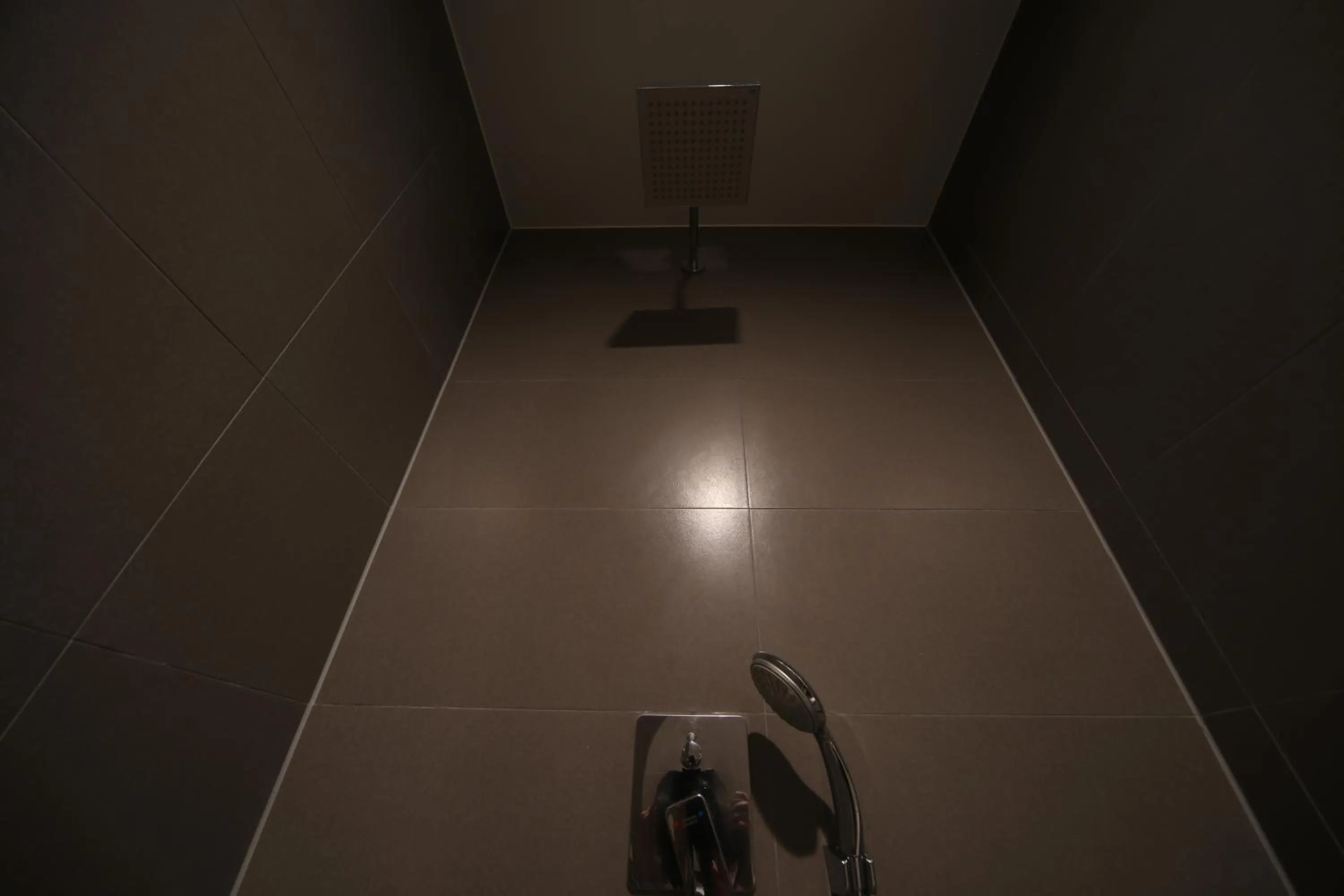 Shower in Beomil Brown Dot Hotel