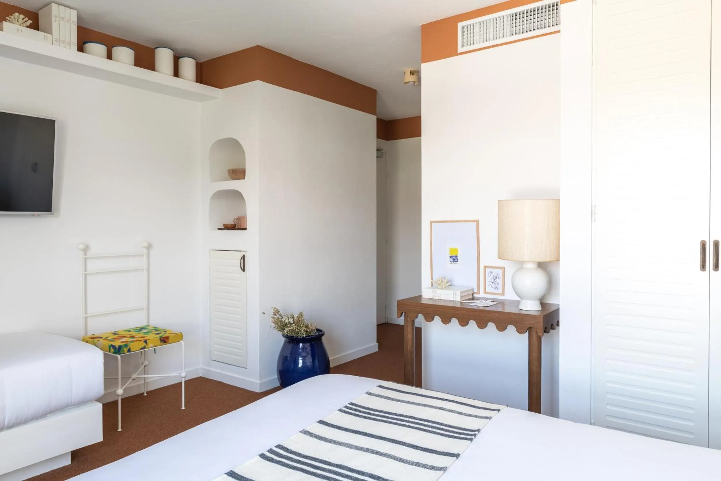 Photo of the whole room, Bed in Hôtel Le Sud