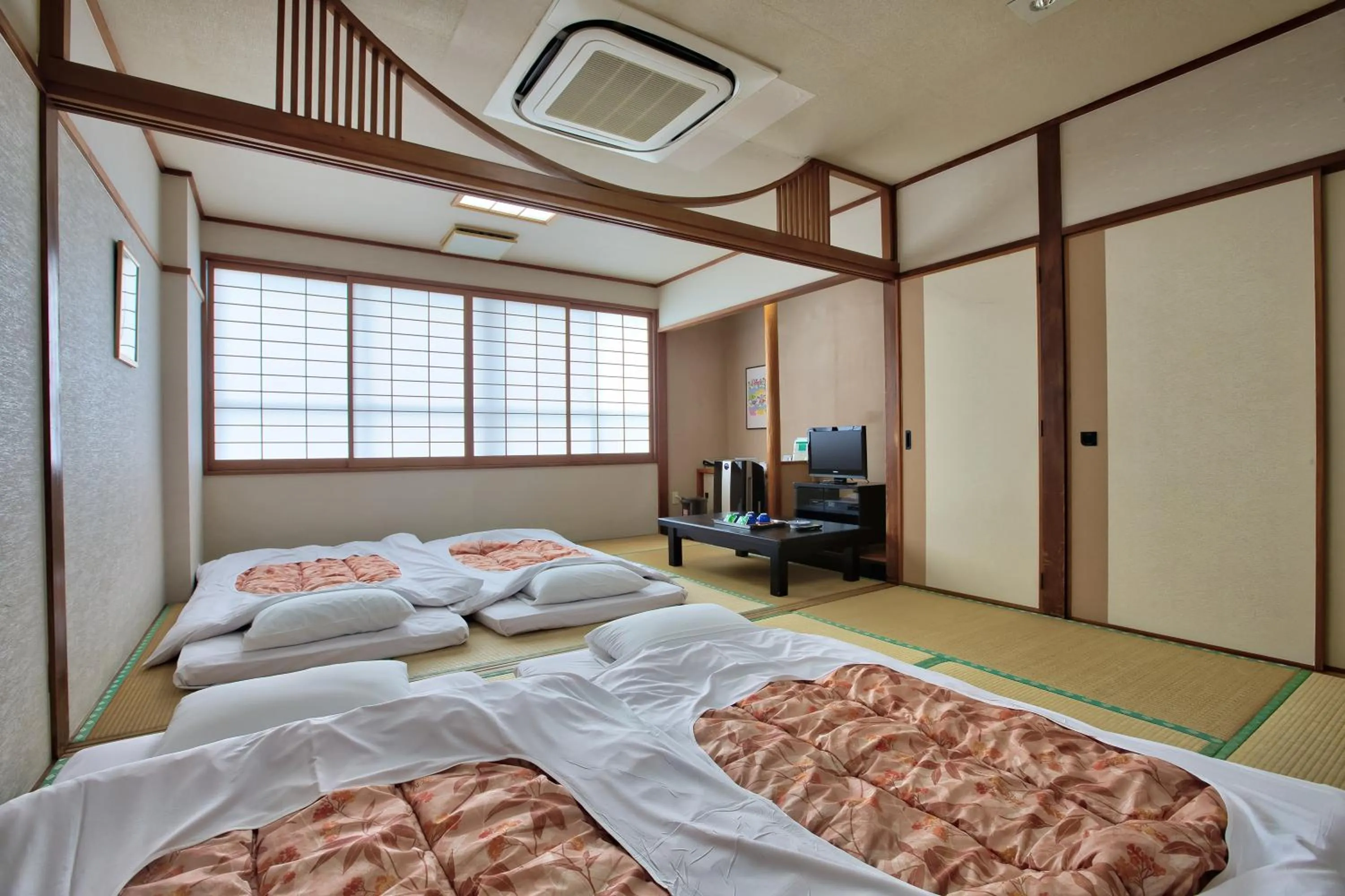 Photo of the whole room, Bed in Okinawa Hotel