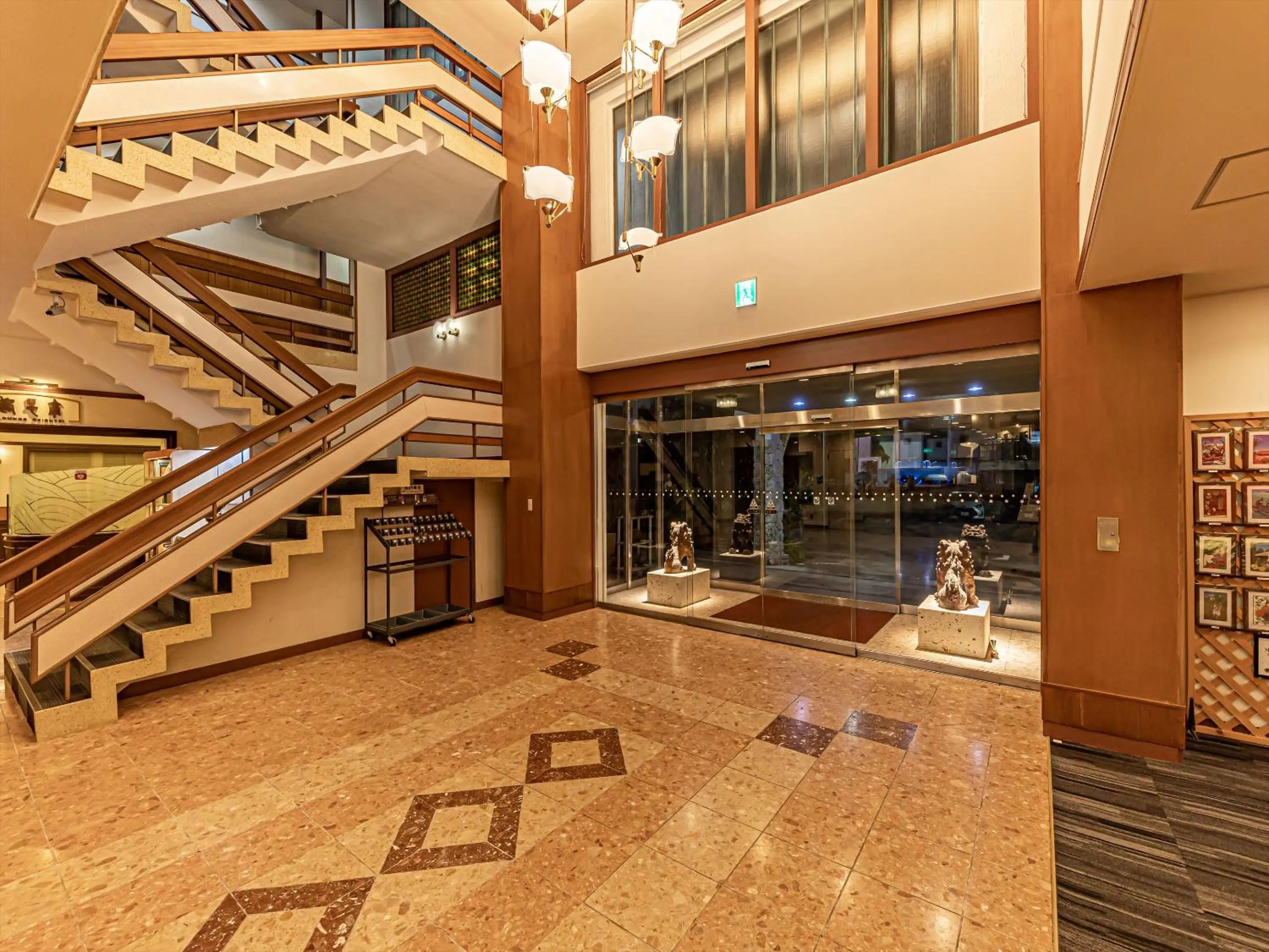 Area and facilities in Okinawa Hotel