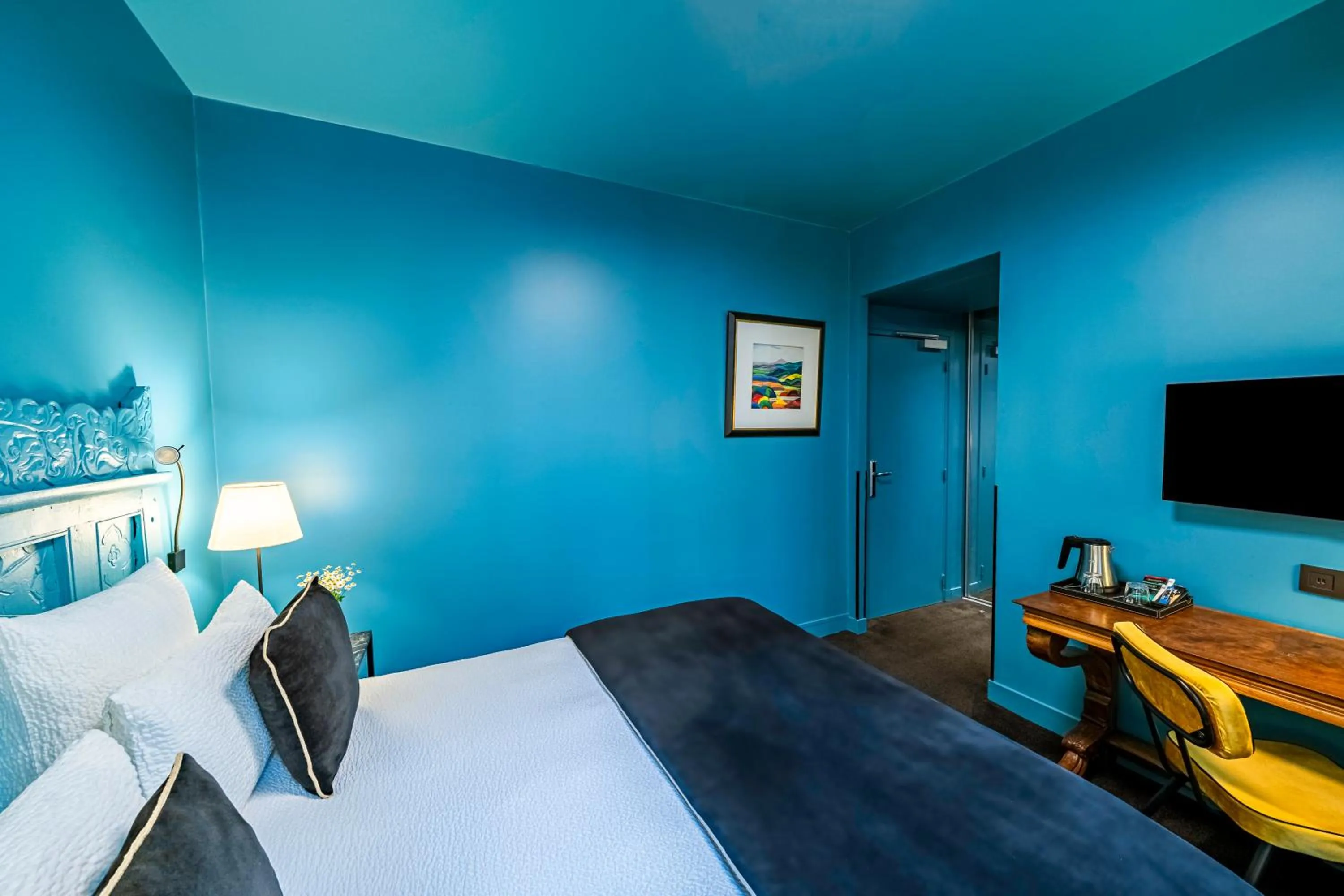 Bed in Hotel Villa Nicolo - Tour Eiffel