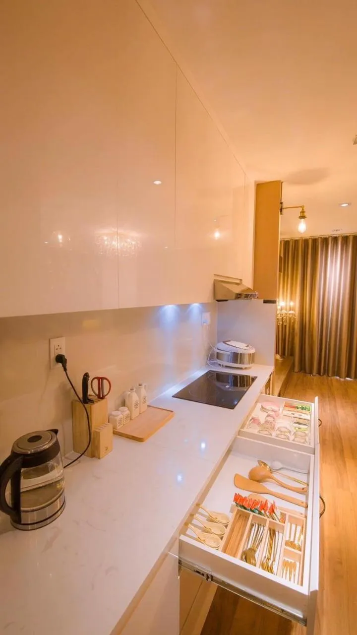Kitchen or kitchenette in Full House Condotel - Căn hộ 606 Dalat Center