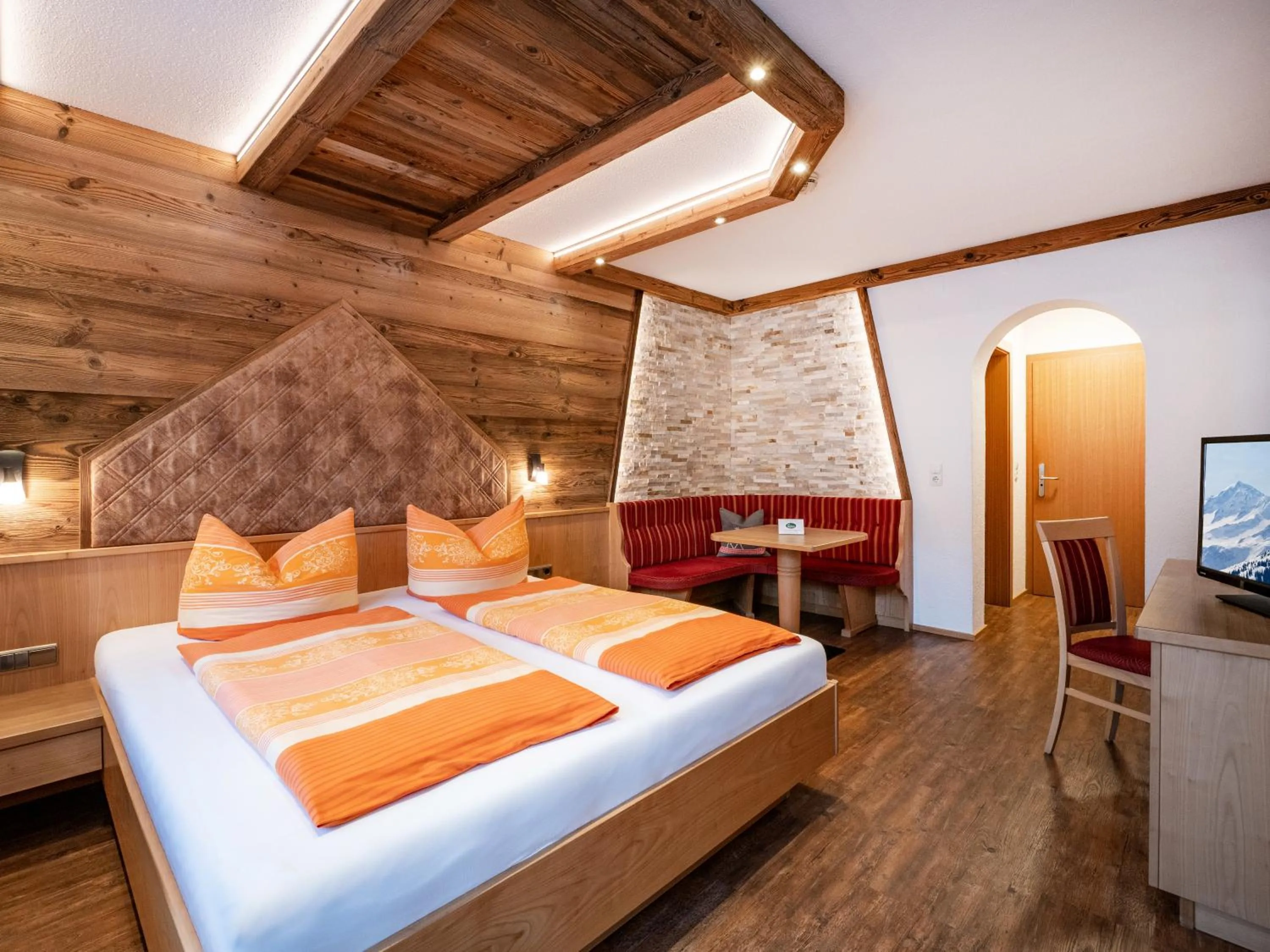 Photo of the whole room, Bed in Hotel Alpina