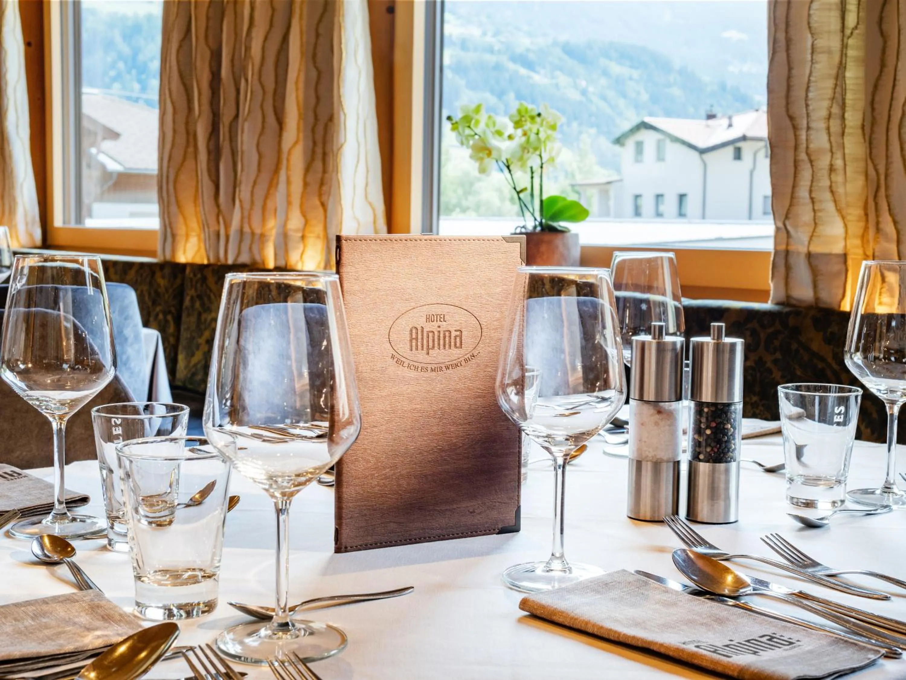 Restaurant/places to eat in Hotel Alpina