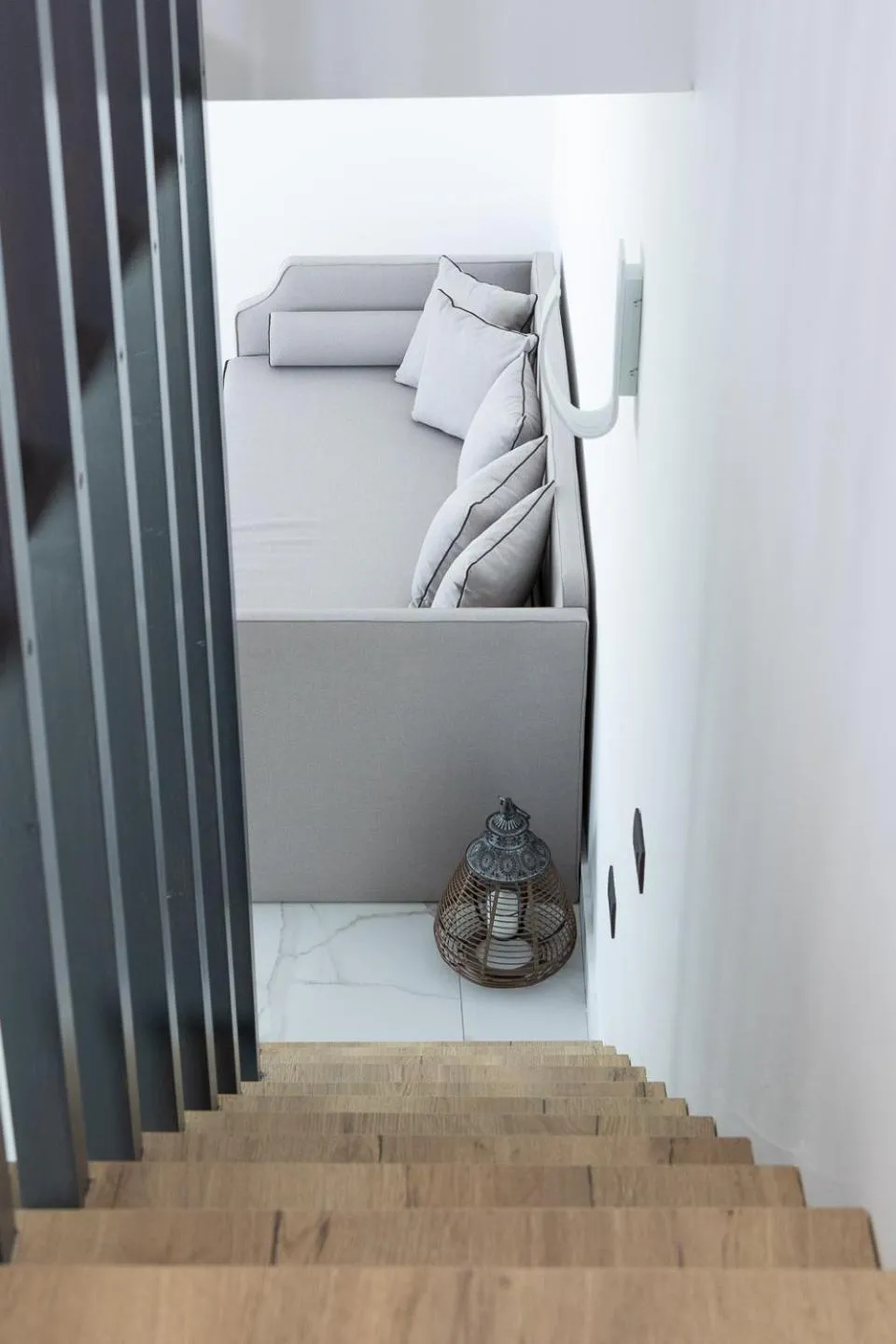 Seating area, Bed in Karat Suites