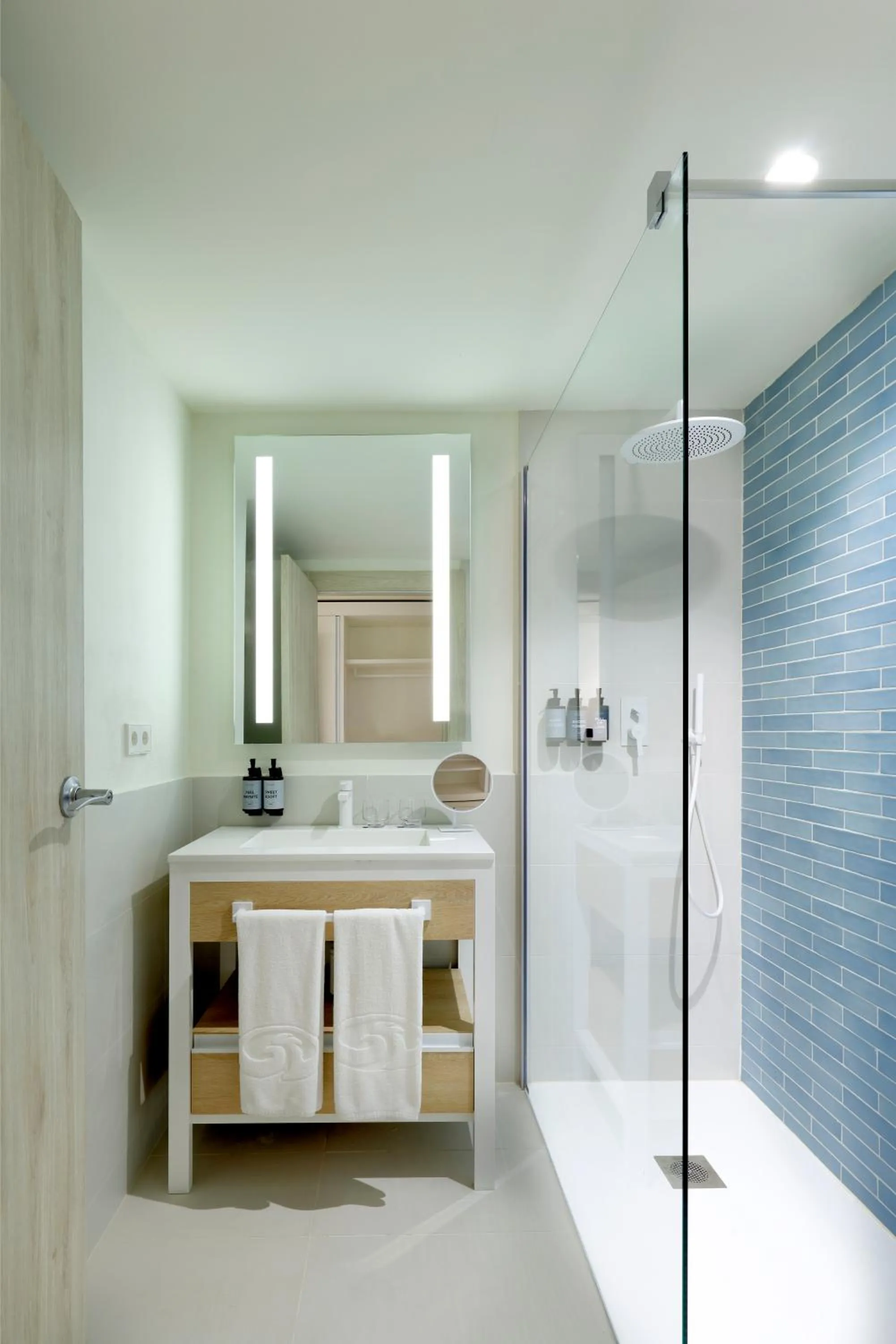 Bathroom in Palladium Hotel Menorca