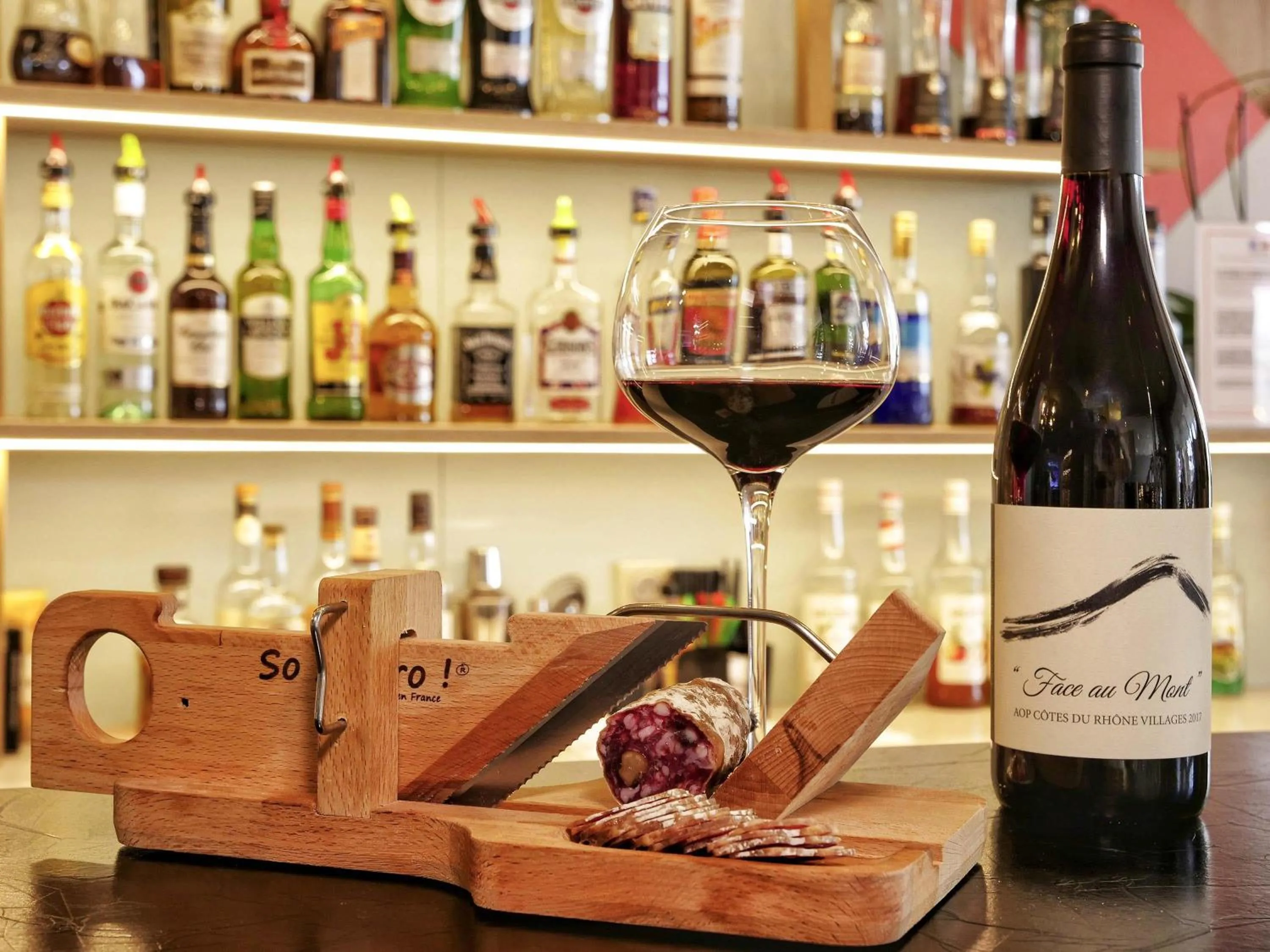 Lounge or bar in Mercure Annemasse Porte De Genève