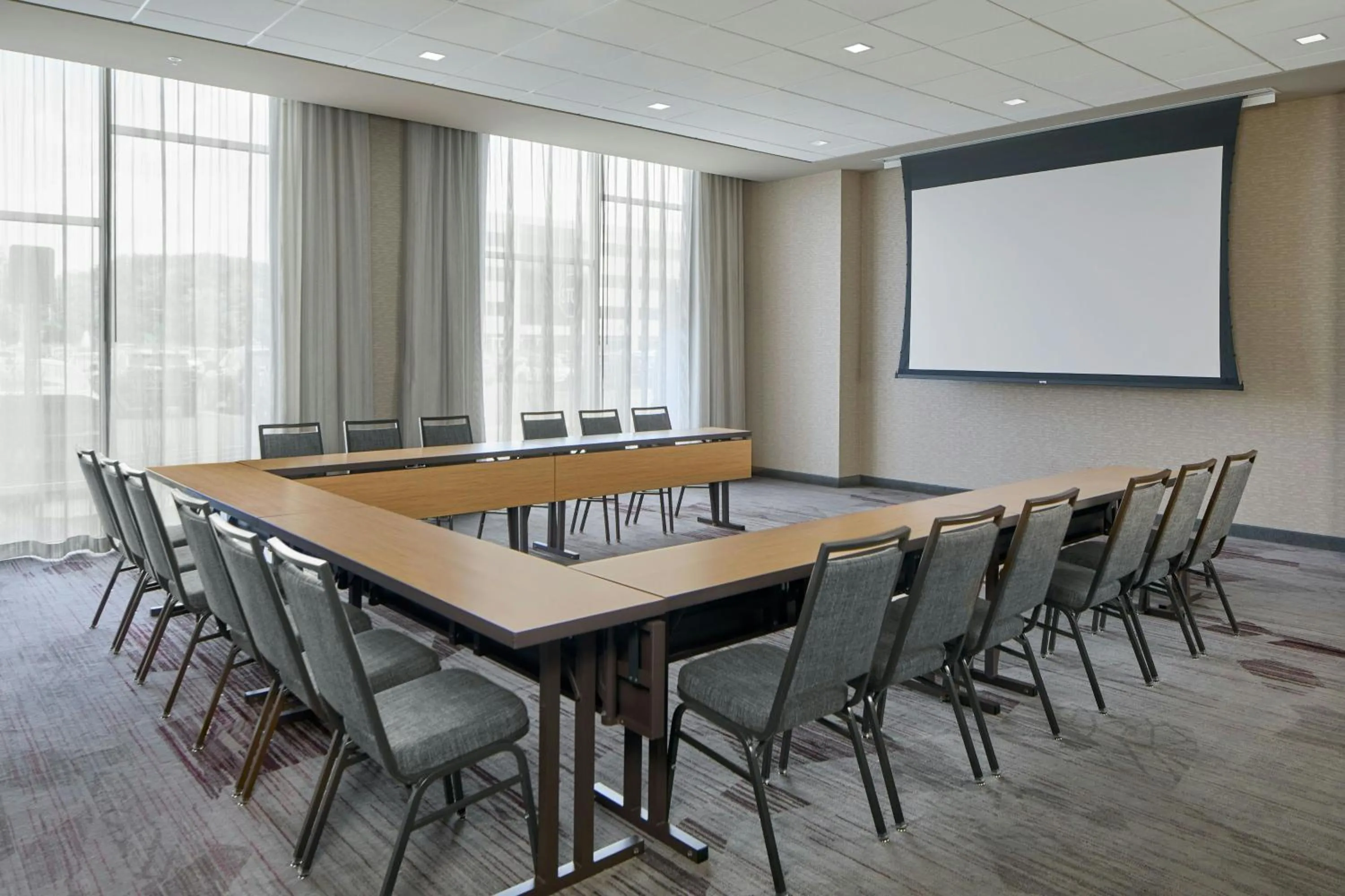Meeting/conference room in Courtyard by Marriott Albany Airport