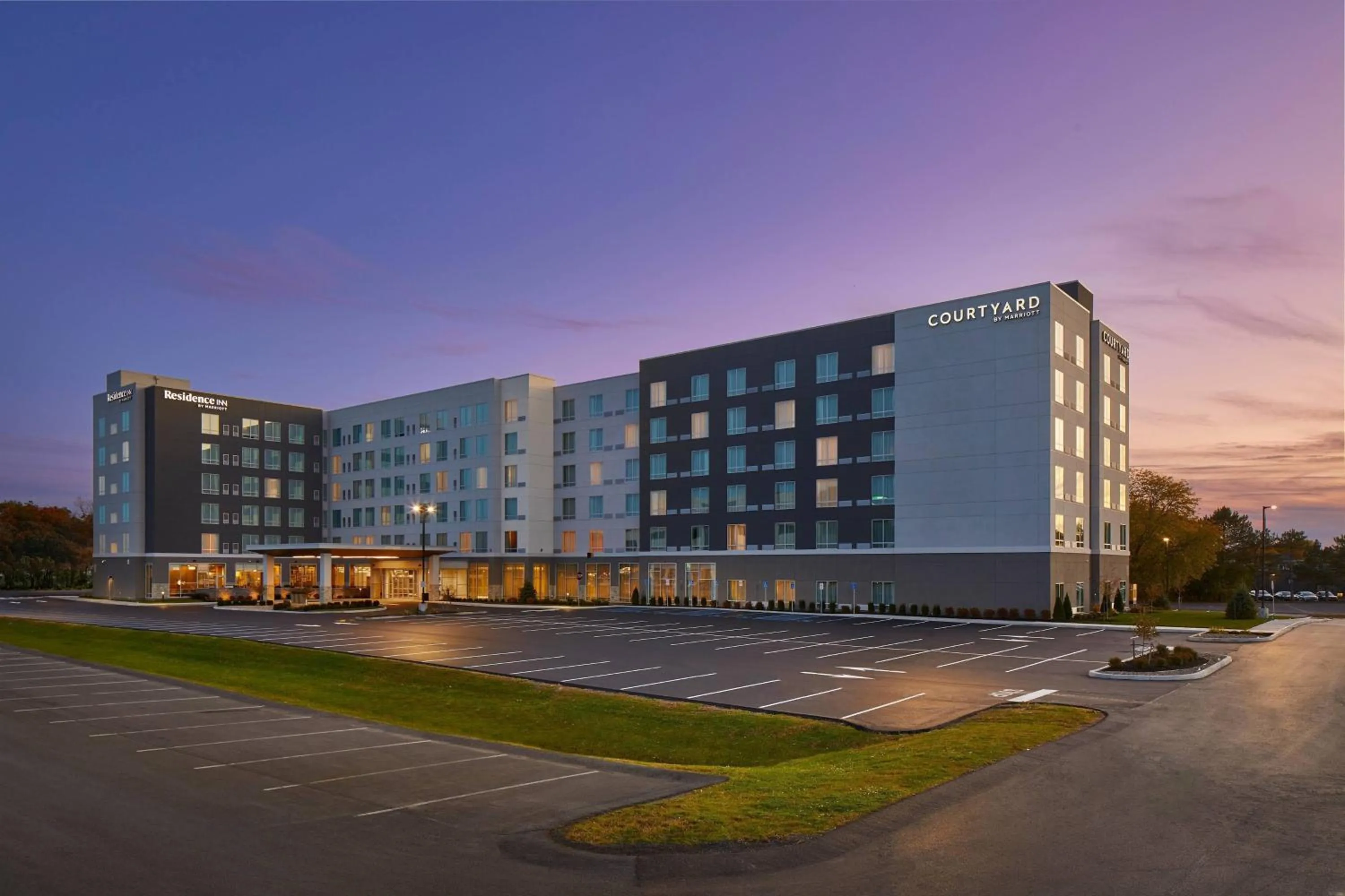 Property building in Residence Inn by Marriott Albany Airport