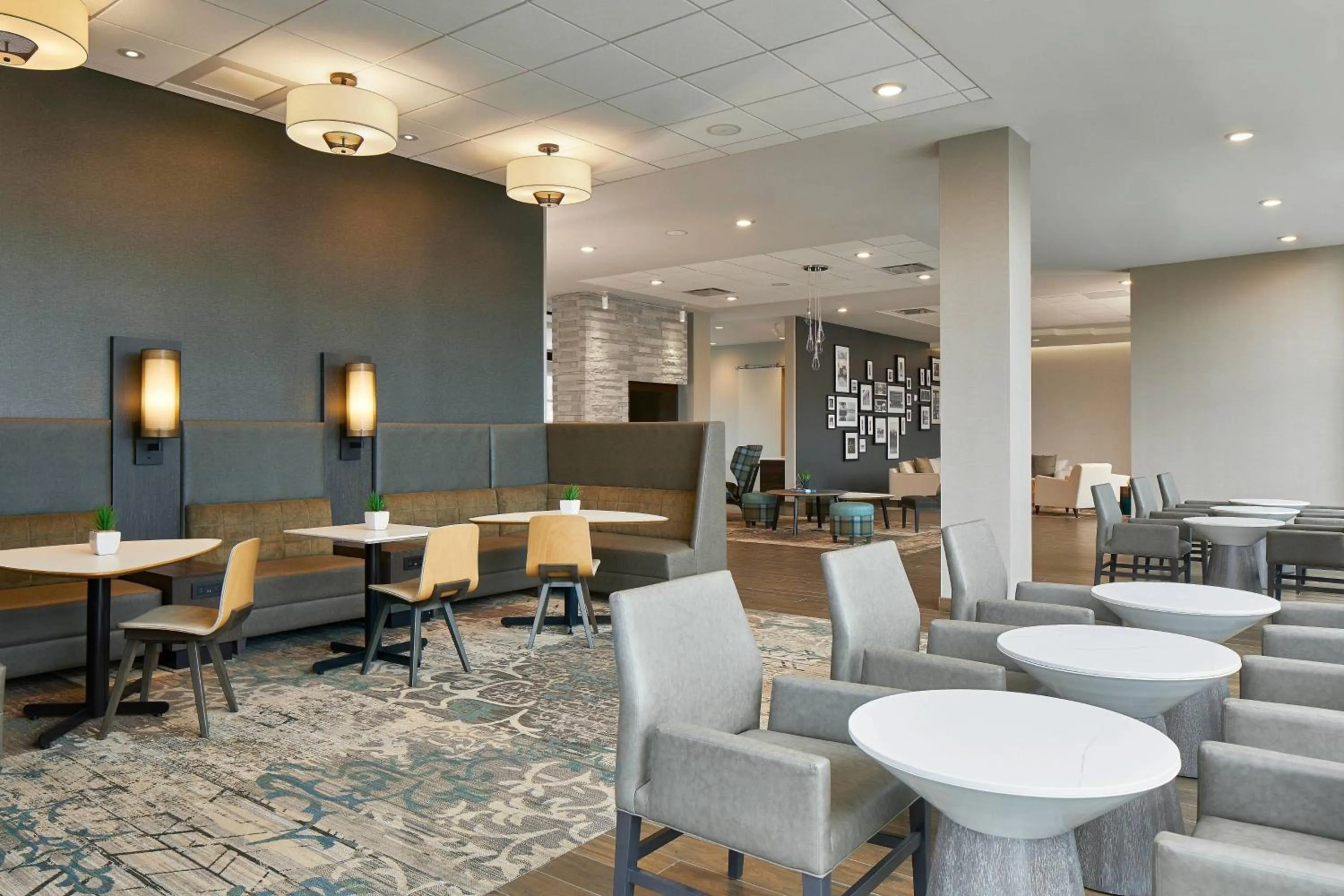 Restaurant/places to eat in Residence Inn by Marriott Albany Airport
