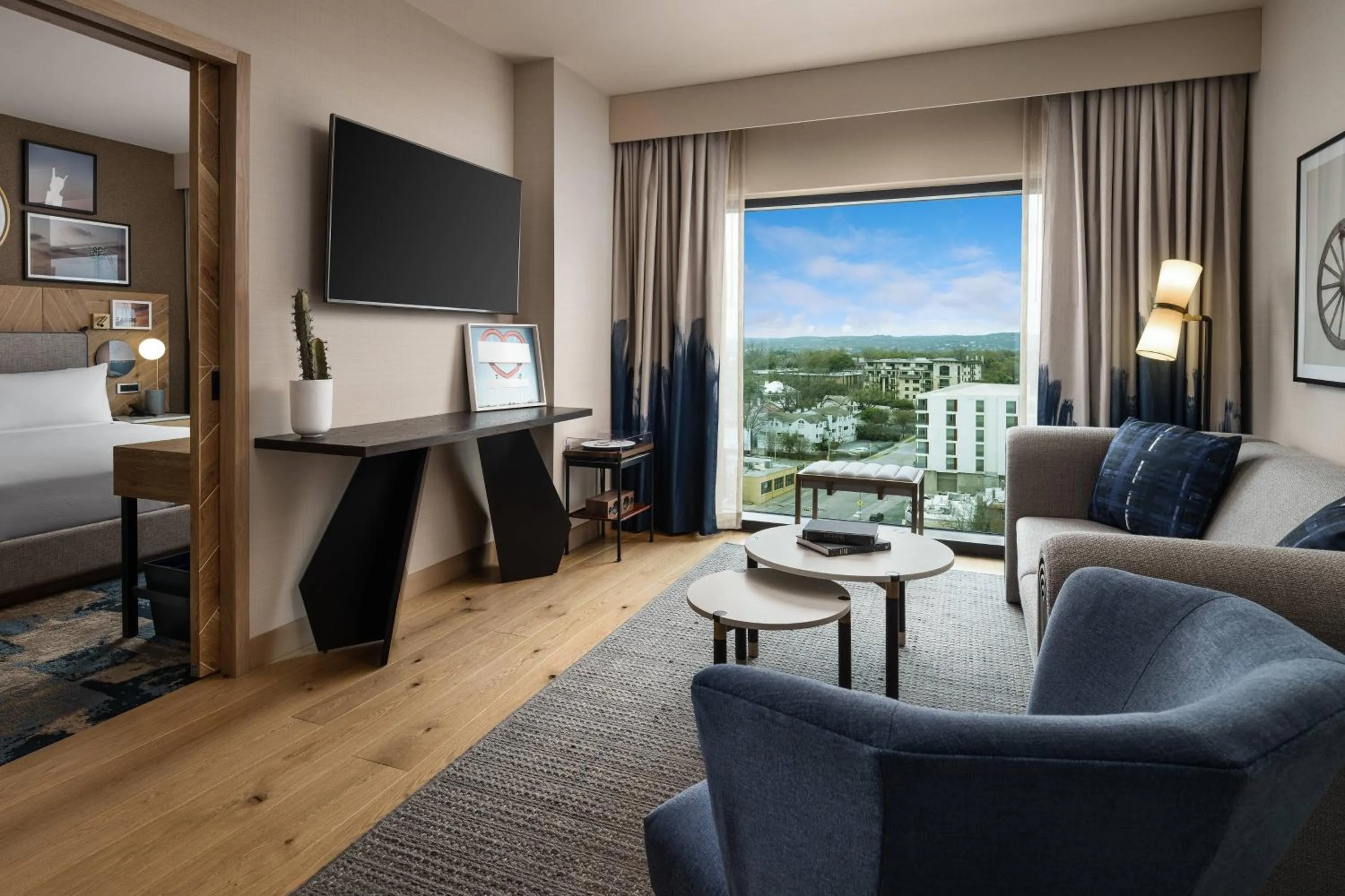 Living room in The Otis Hotel Austin, Autograph Collection