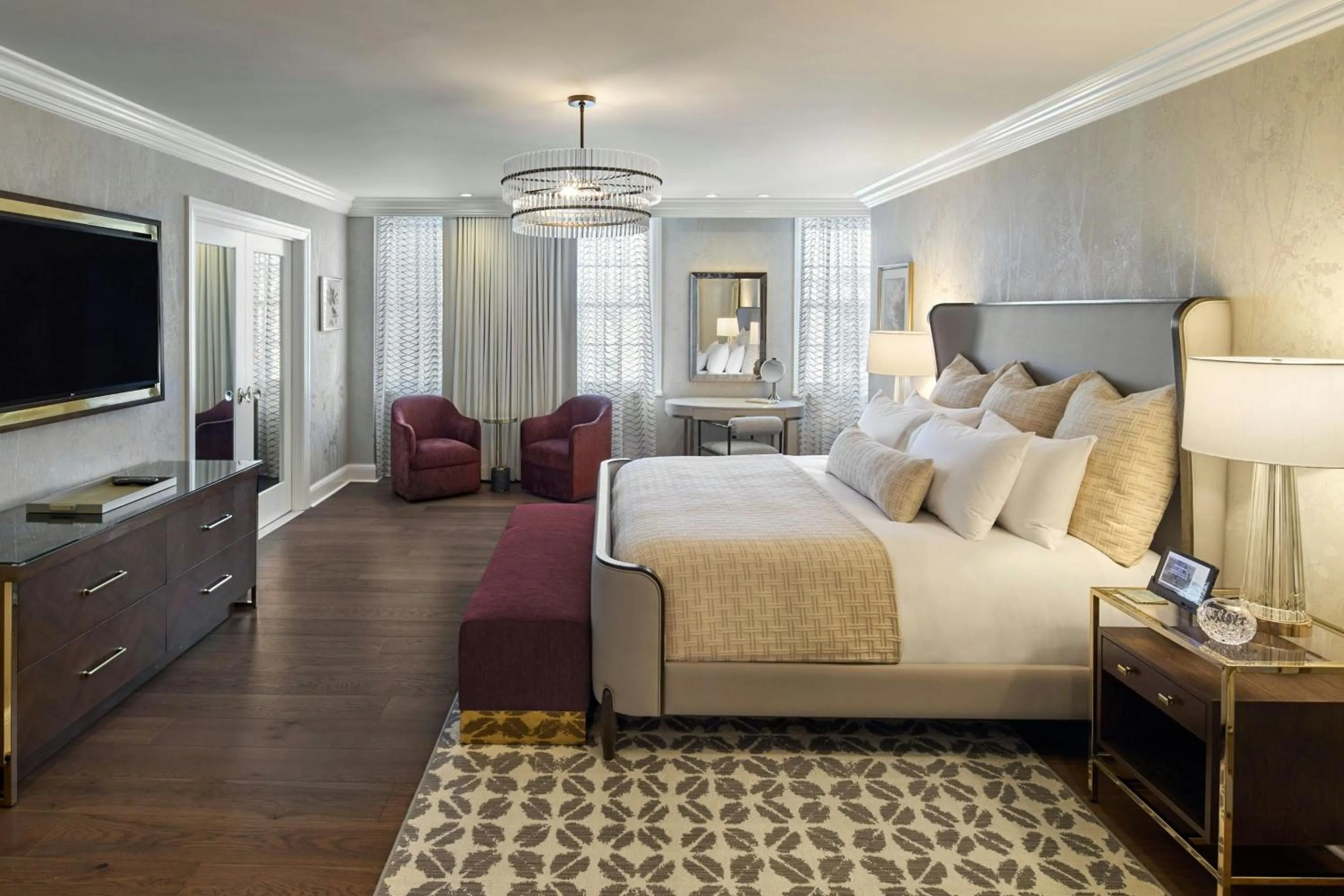 Bedroom, Bed in The Lytle Park Hotel, Autograph Collection