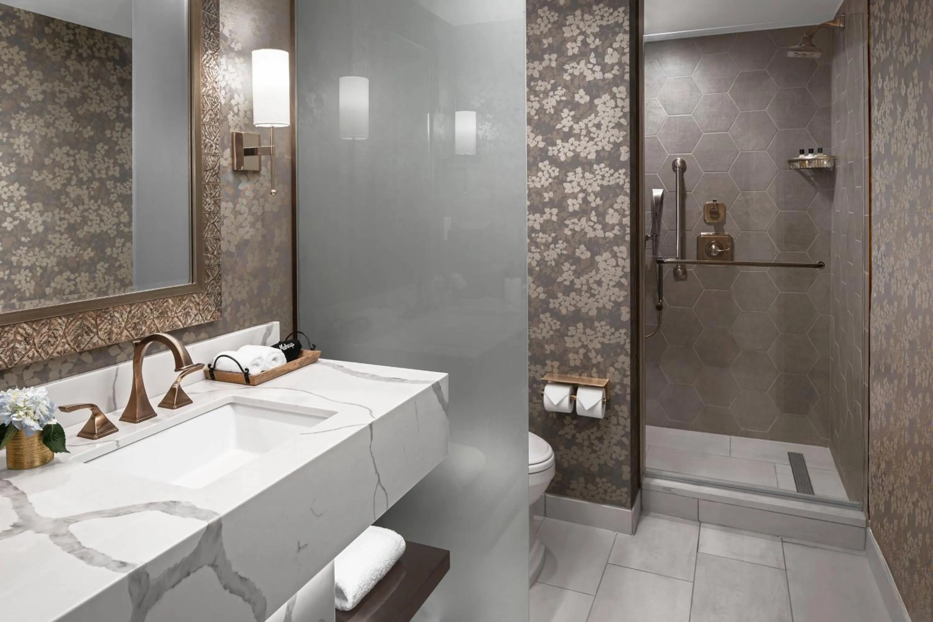 Bathroom in The Lytle Park Hotel, Autograph Collection