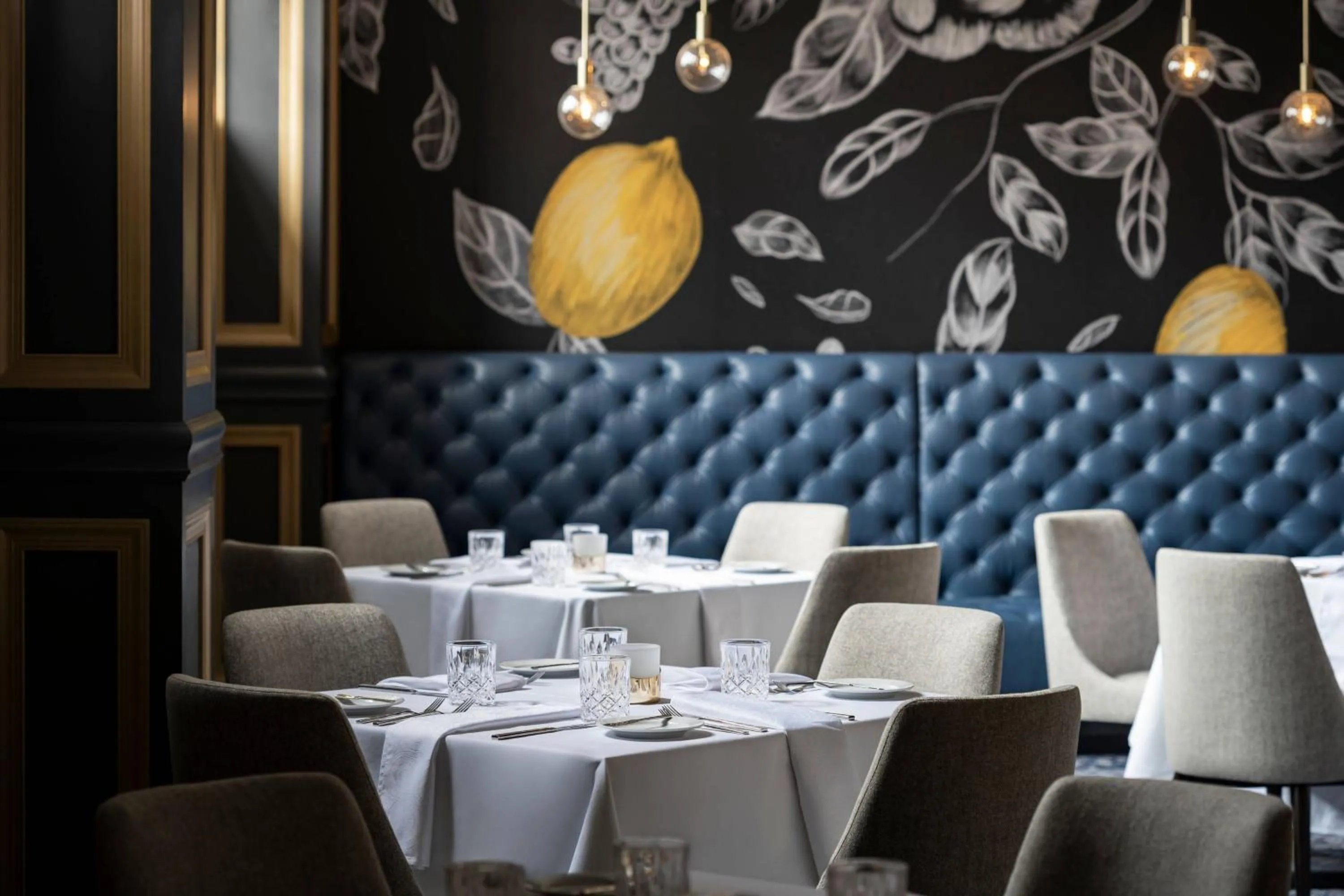 Restaurant/places to eat in The Lytle Park Hotel, Autograph Collection