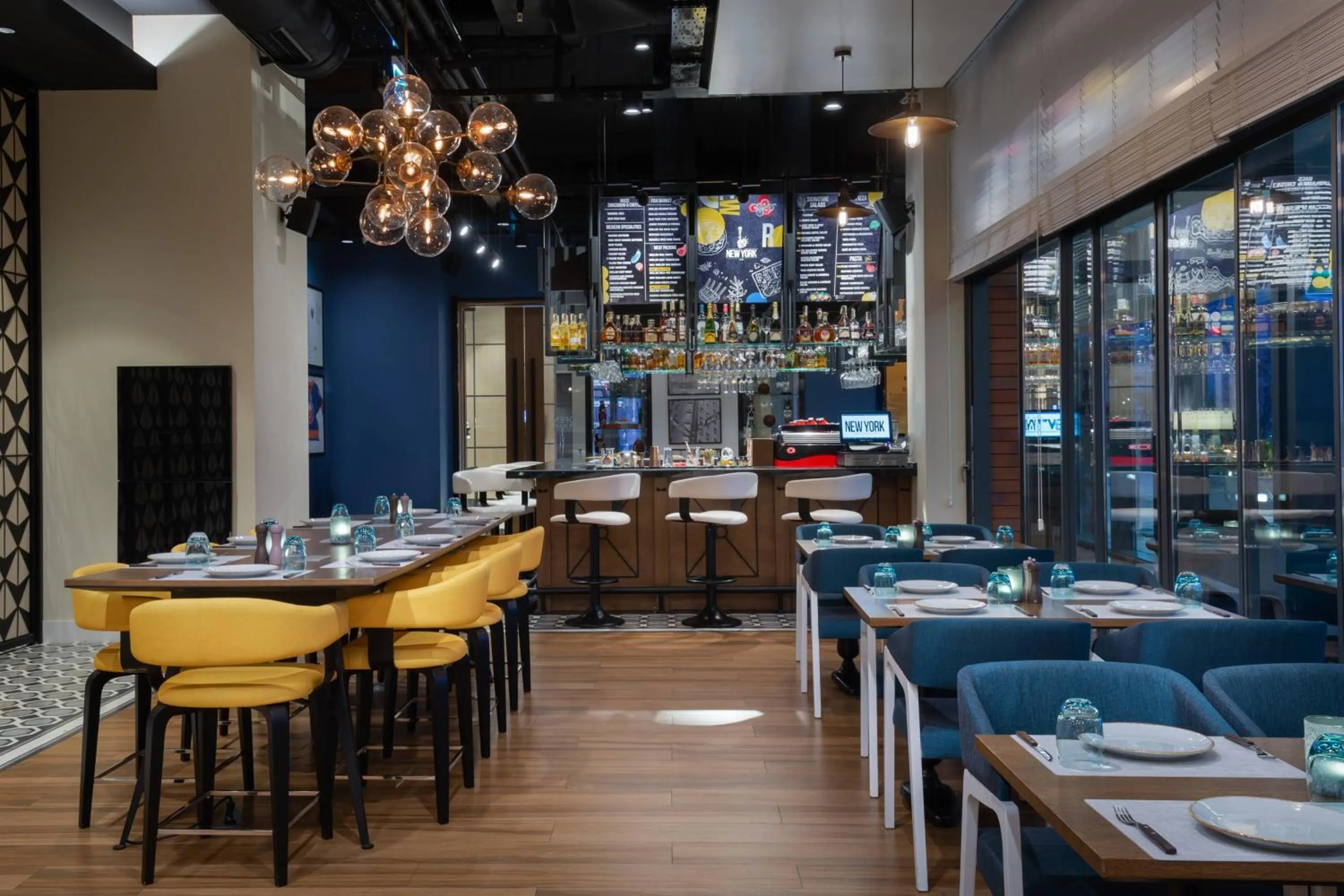 Restaurant/places to eat in Courtyard by Marriott Chisinau