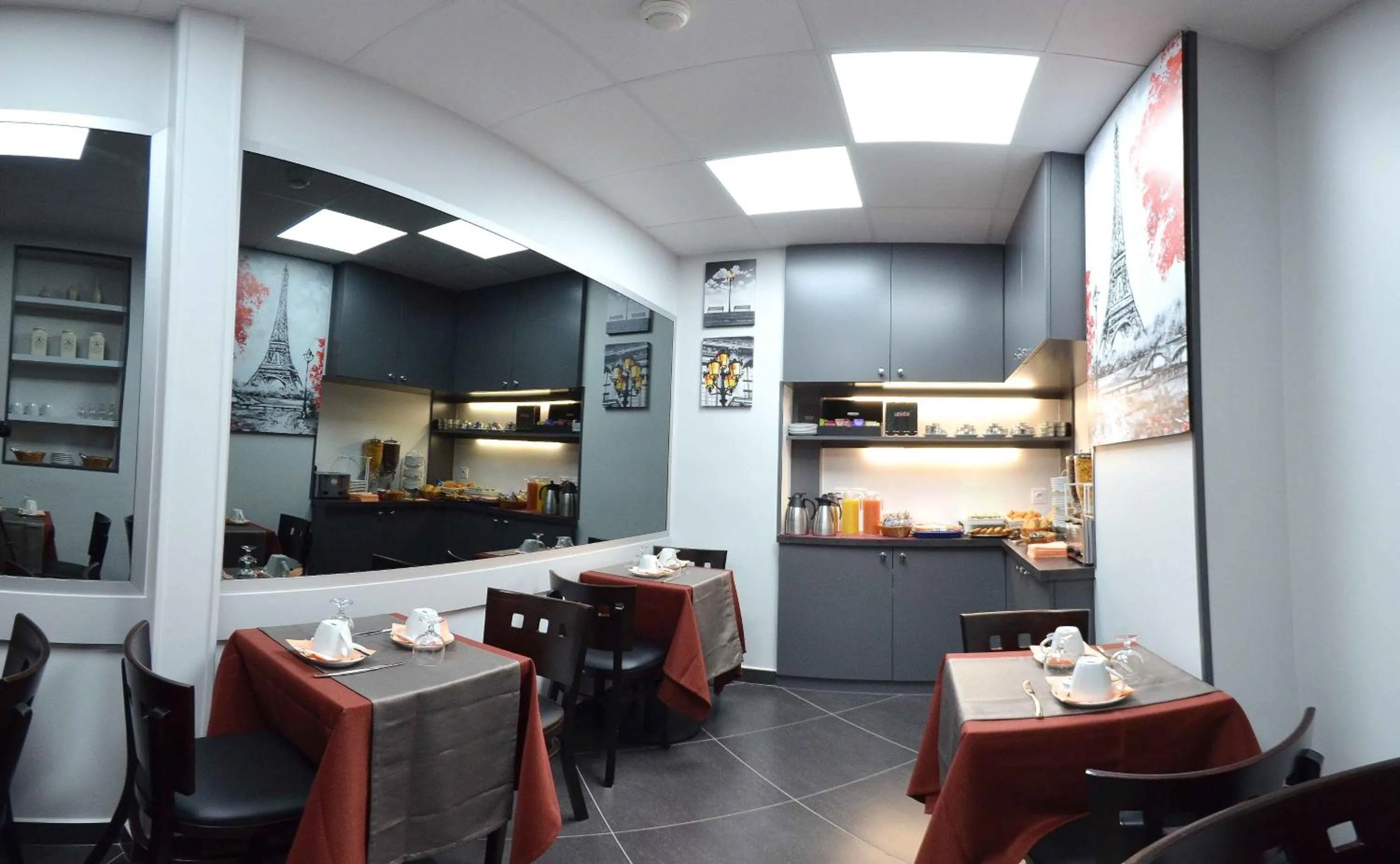 Breakfast, Restaurant/Places to Eat in Ribera Eiffel