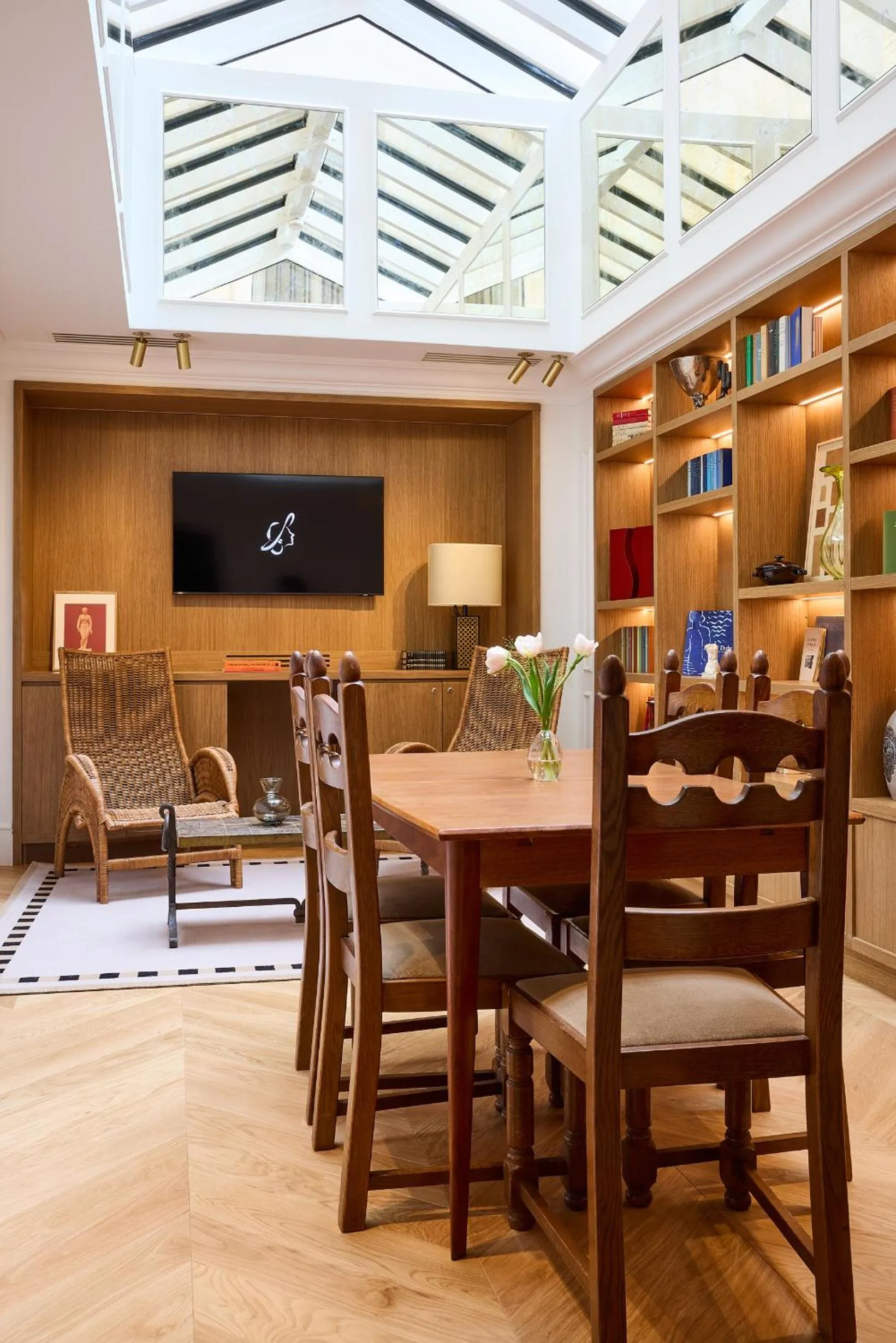 Library in Hôtel Noucha