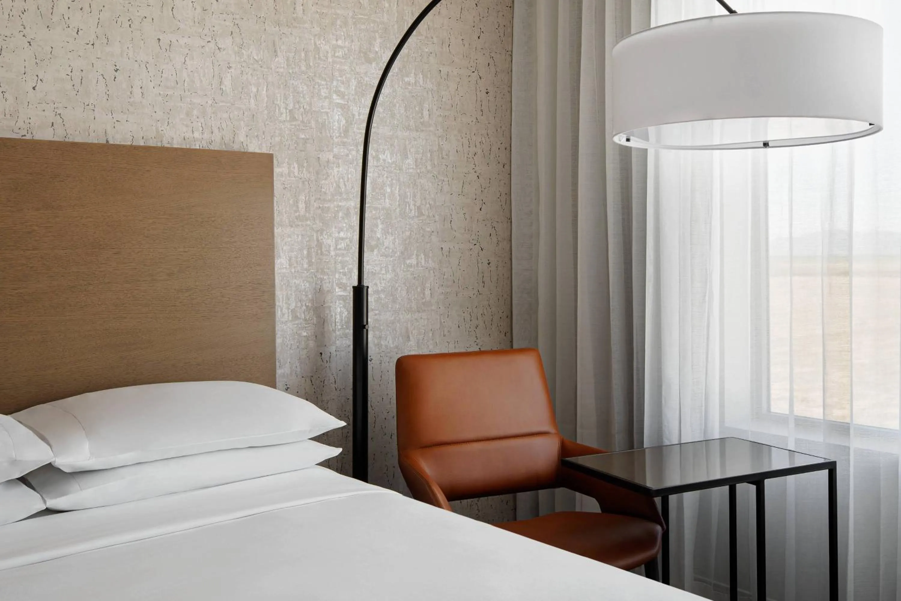 Photo of the whole room, Bed in Marriott Phoenix Chandler