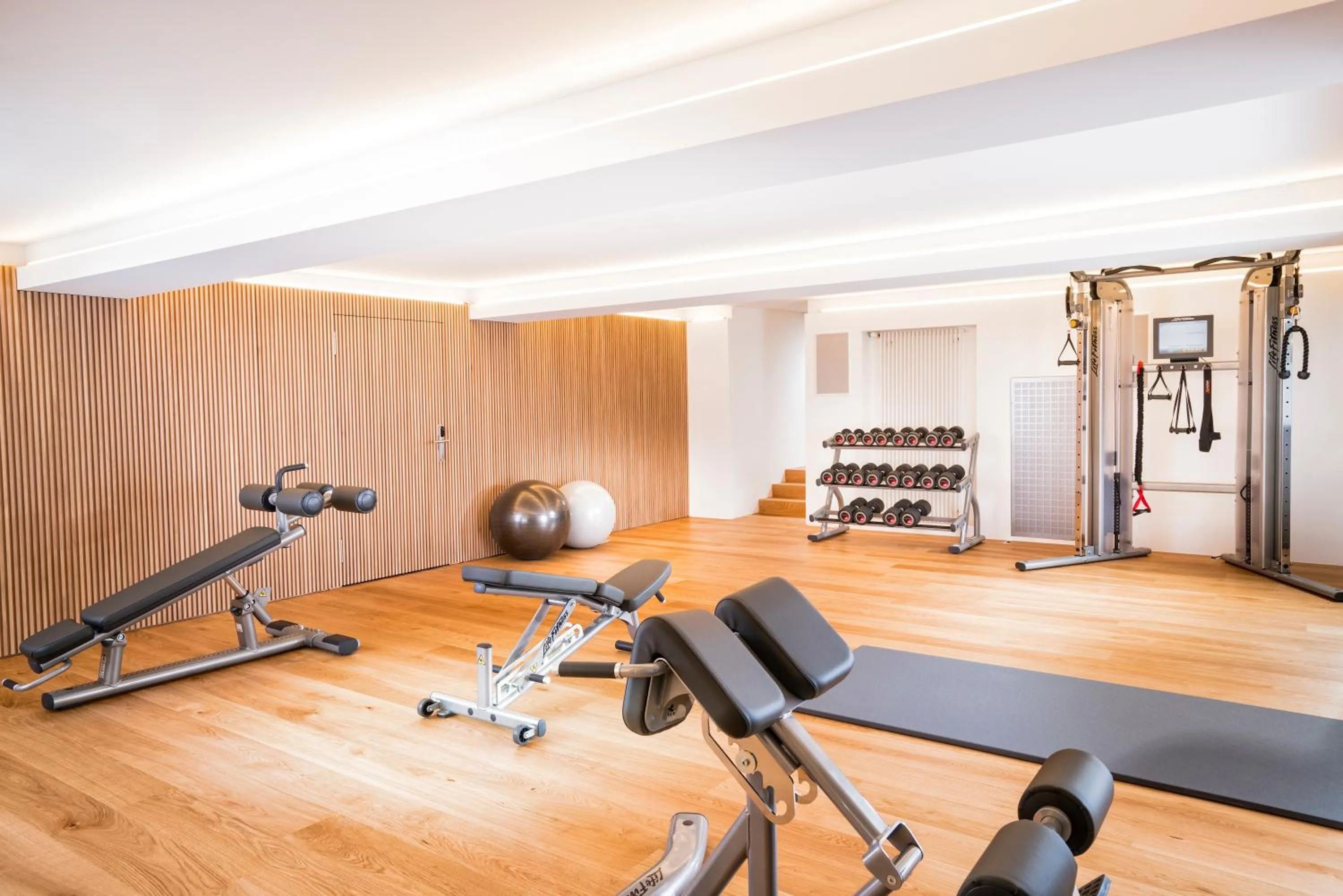 Fitness centre/facilities in 7132 Hotel