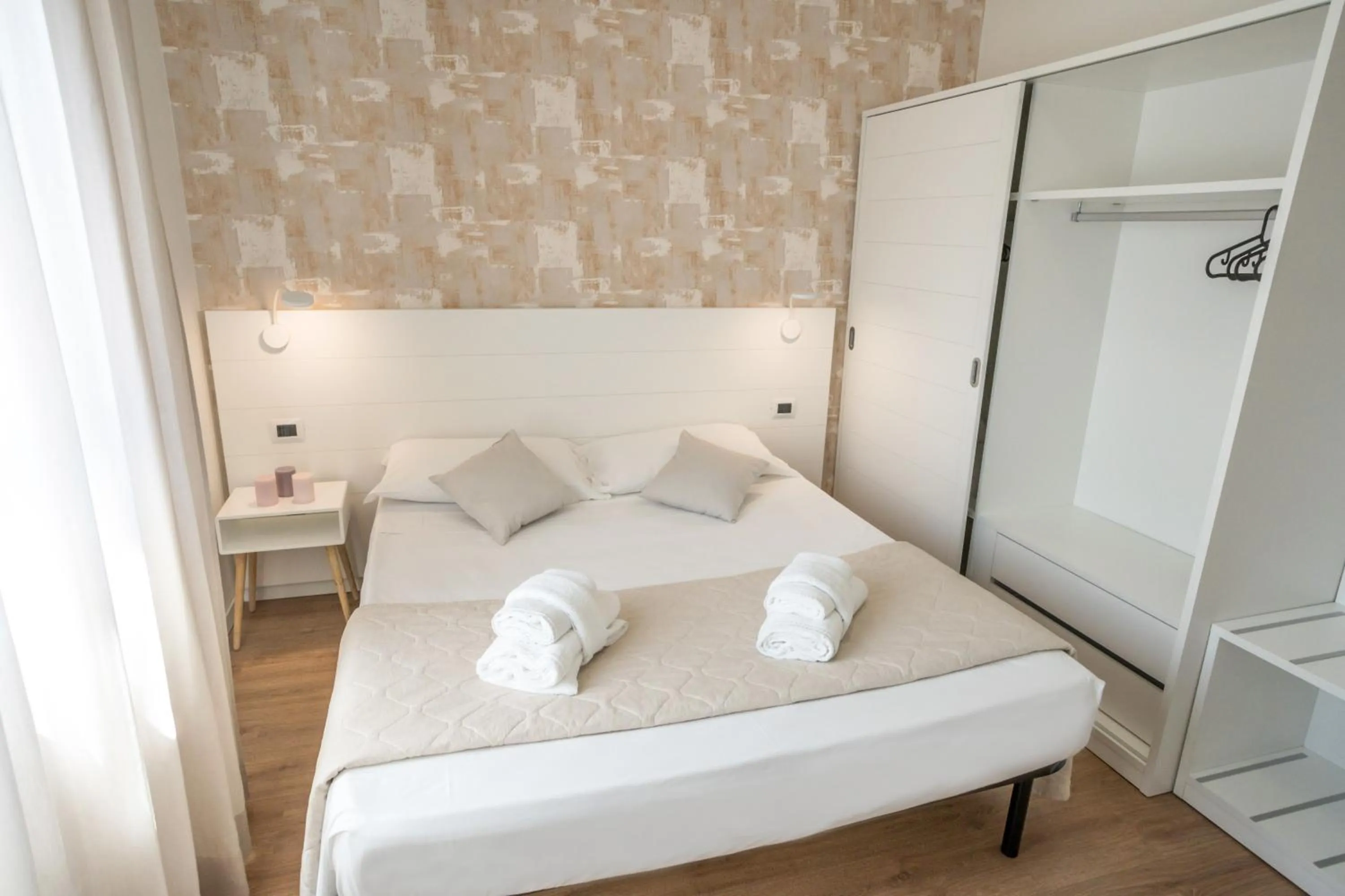 Bed in Rimini Bay Suites&Residence