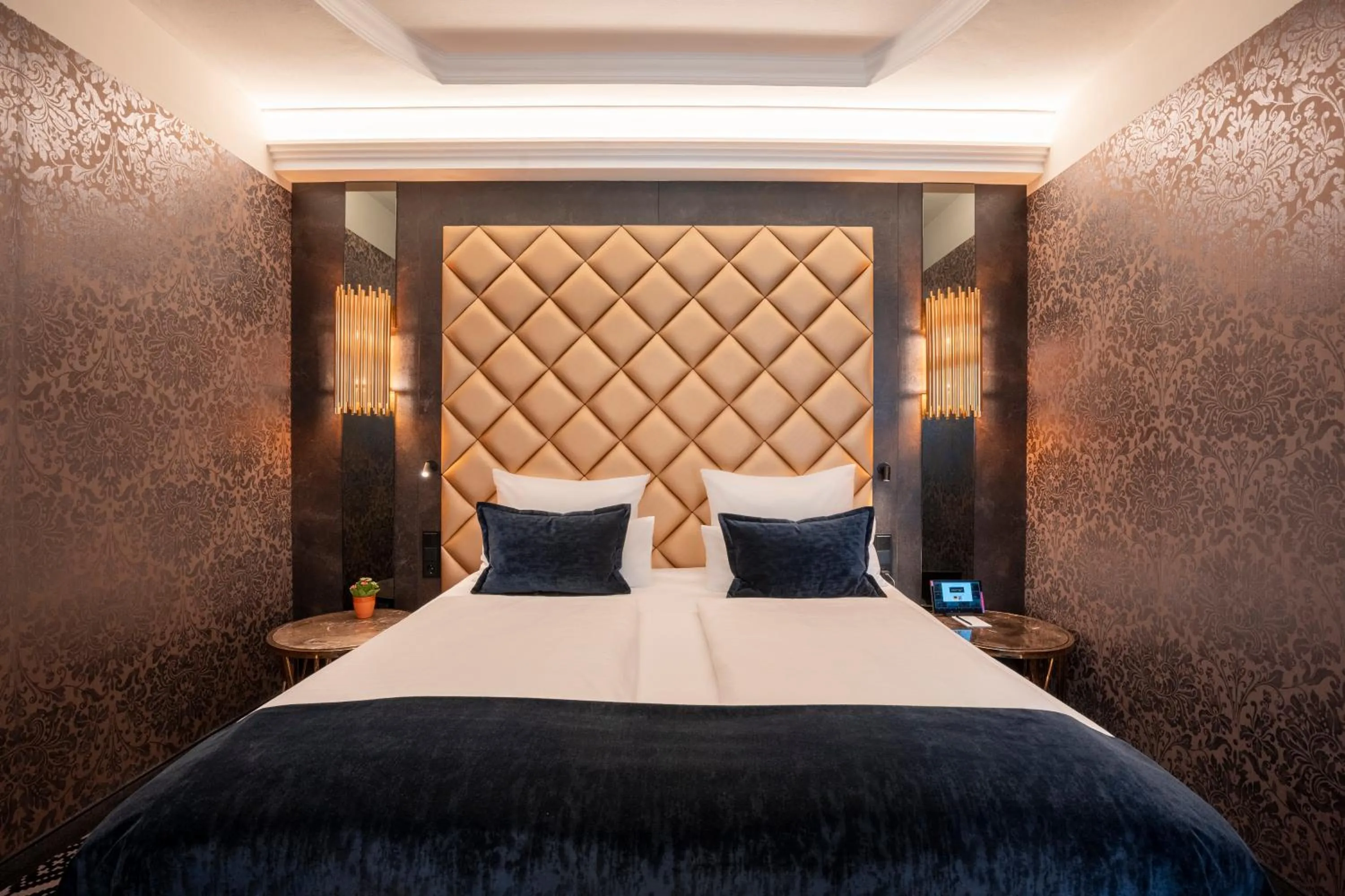 Photo of the whole room, Bed in Boutique Hotel Germania