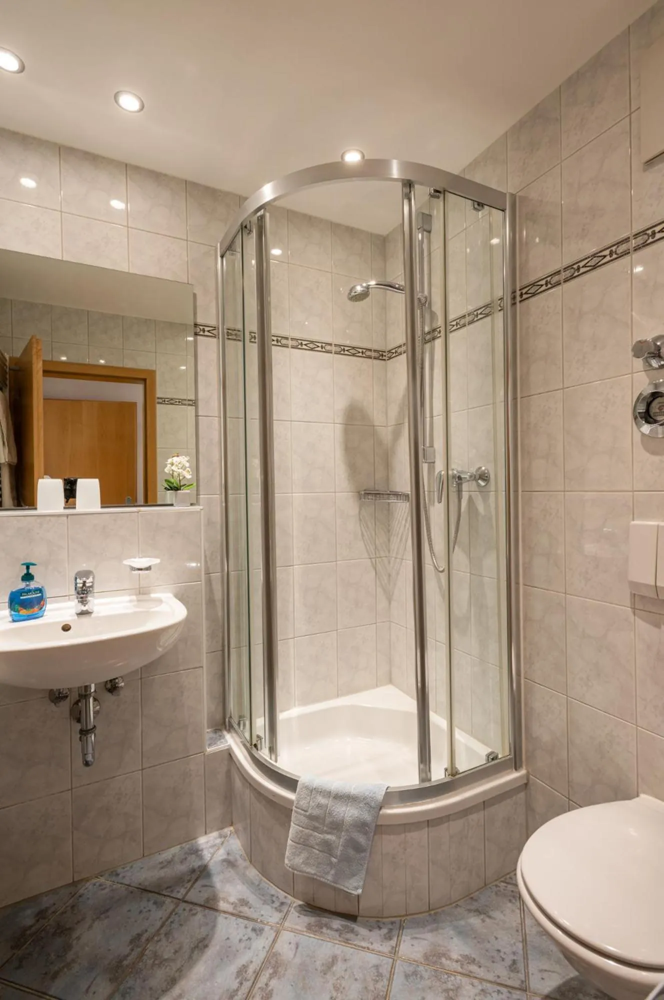 Shower in Aparthotel Werdenfels